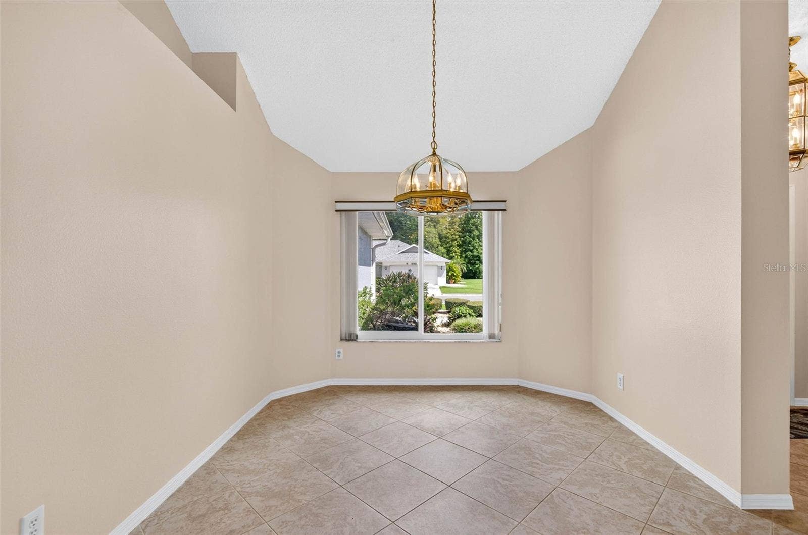 1704 TREMONT COURT, Sun City Center, FL 33573