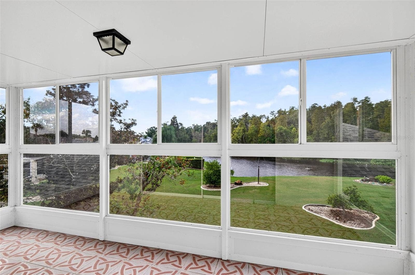 1704 TREMONT COURT, Sun City Center, FL 33573