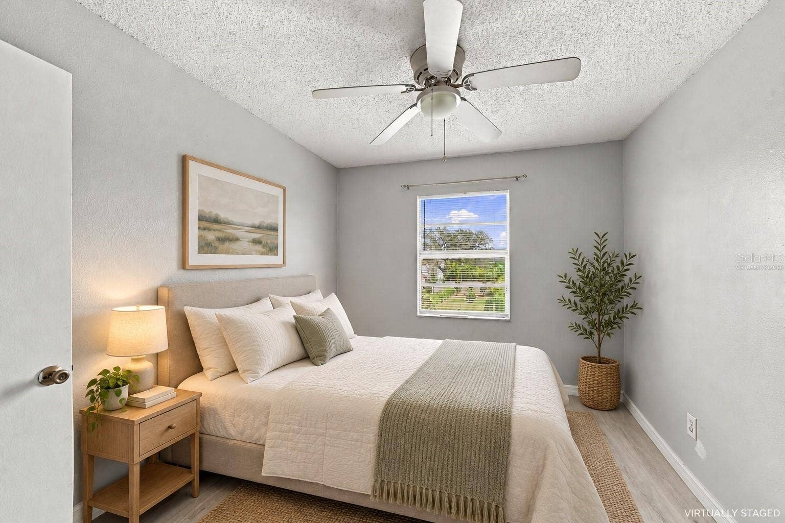 5201 S MACDILL AVENUE, #206, Tampa, FL 33611 This image has been virtually staged