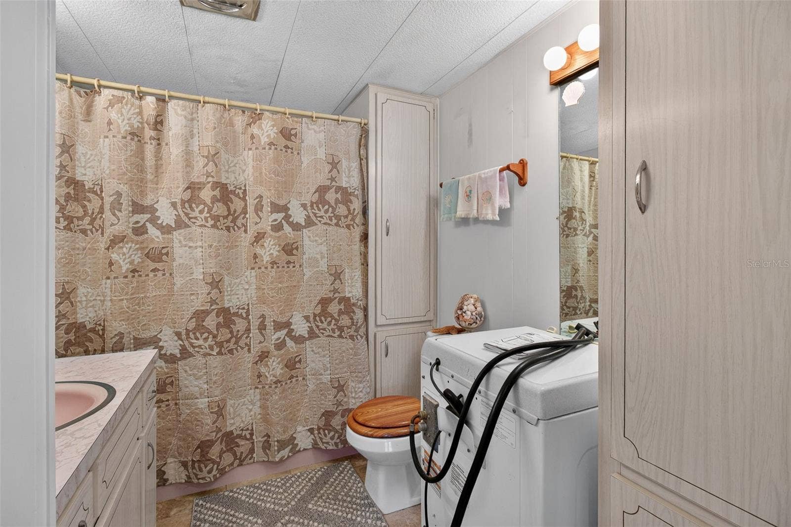 2000 E BAY DRIVE, #87, Largo, FL 33771 2000 E BAY DRIVE, #87, Largo, FL 33771