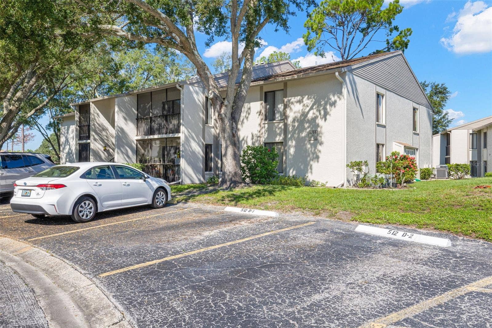 1708 PINE RIDGE WAY E, #B2, Palm Harbor, FL 34684 Parking spot