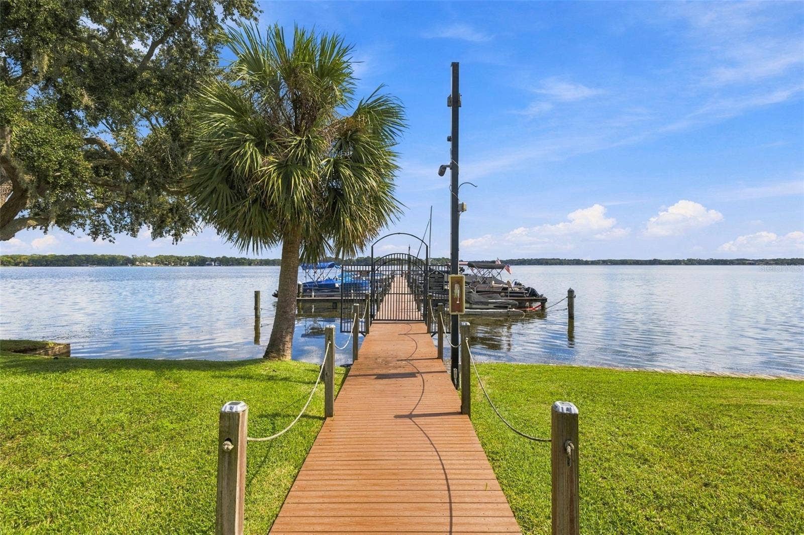 98 S HIGHLAND AVENUE, #1302, Tarpon Springs, FL 34689 98 S HIGHLAND AVENUE, #1302, Tarpon Springs, FL 34689