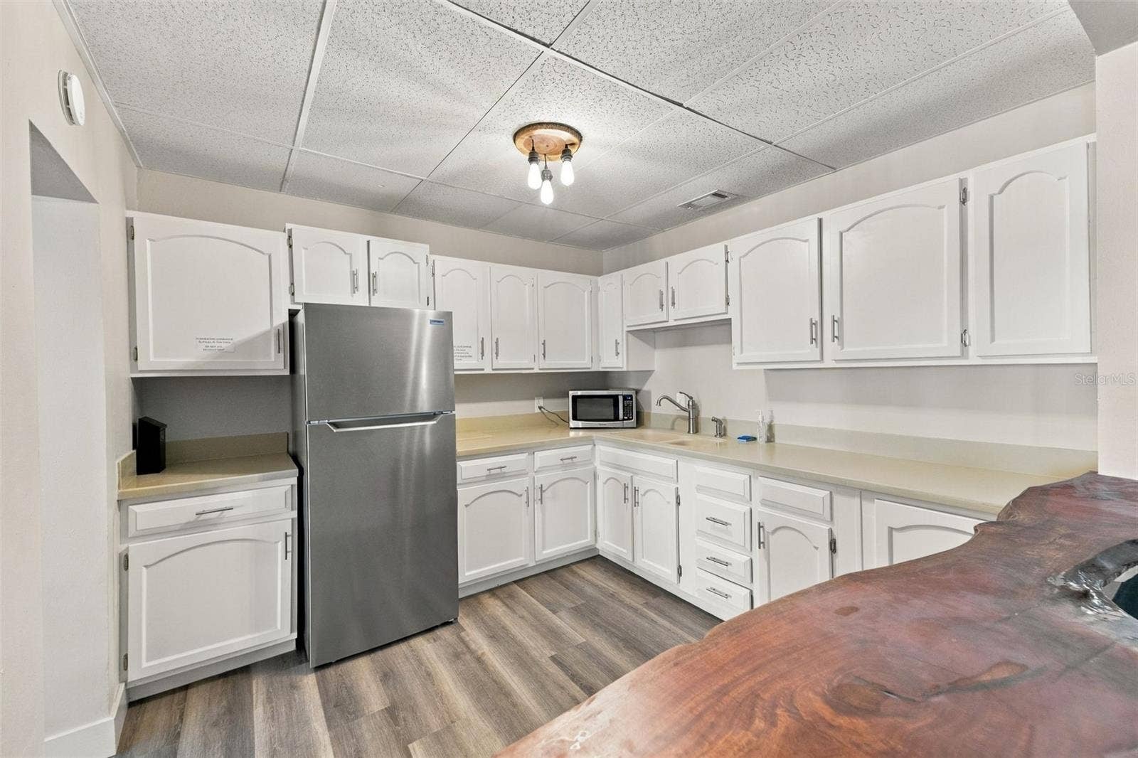 98 S HIGHLAND AVENUE, #1302, Tarpon Springs, FL 34689 98 S HIGHLAND AVENUE, #1302, Tarpon Springs, FL 34689