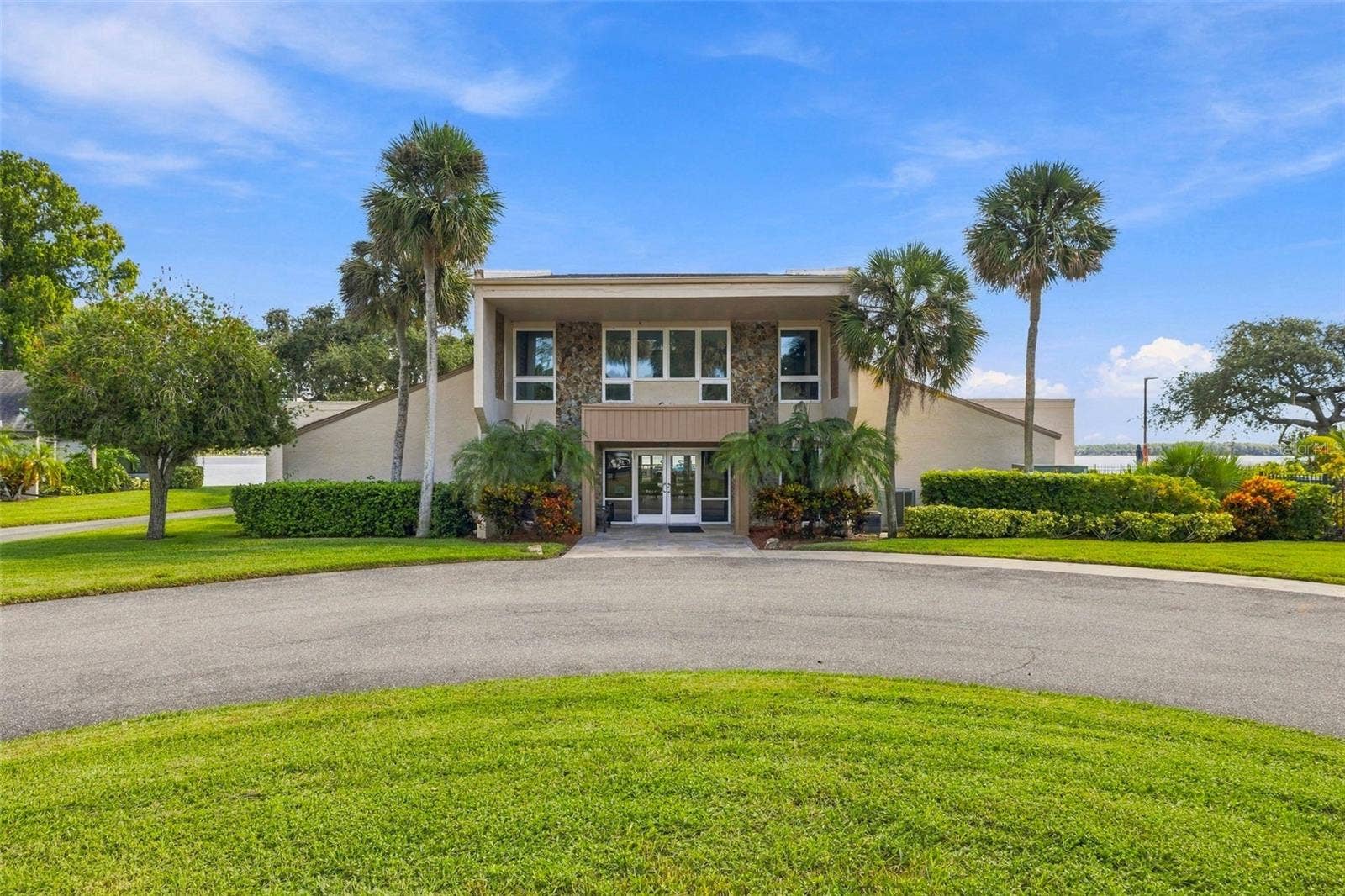 98 S HIGHLAND AVENUE, #1302, Tarpon Springs, FL 34689 98 S HIGHLAND AVENUE, #1302, Tarpon Springs, FL 34689
