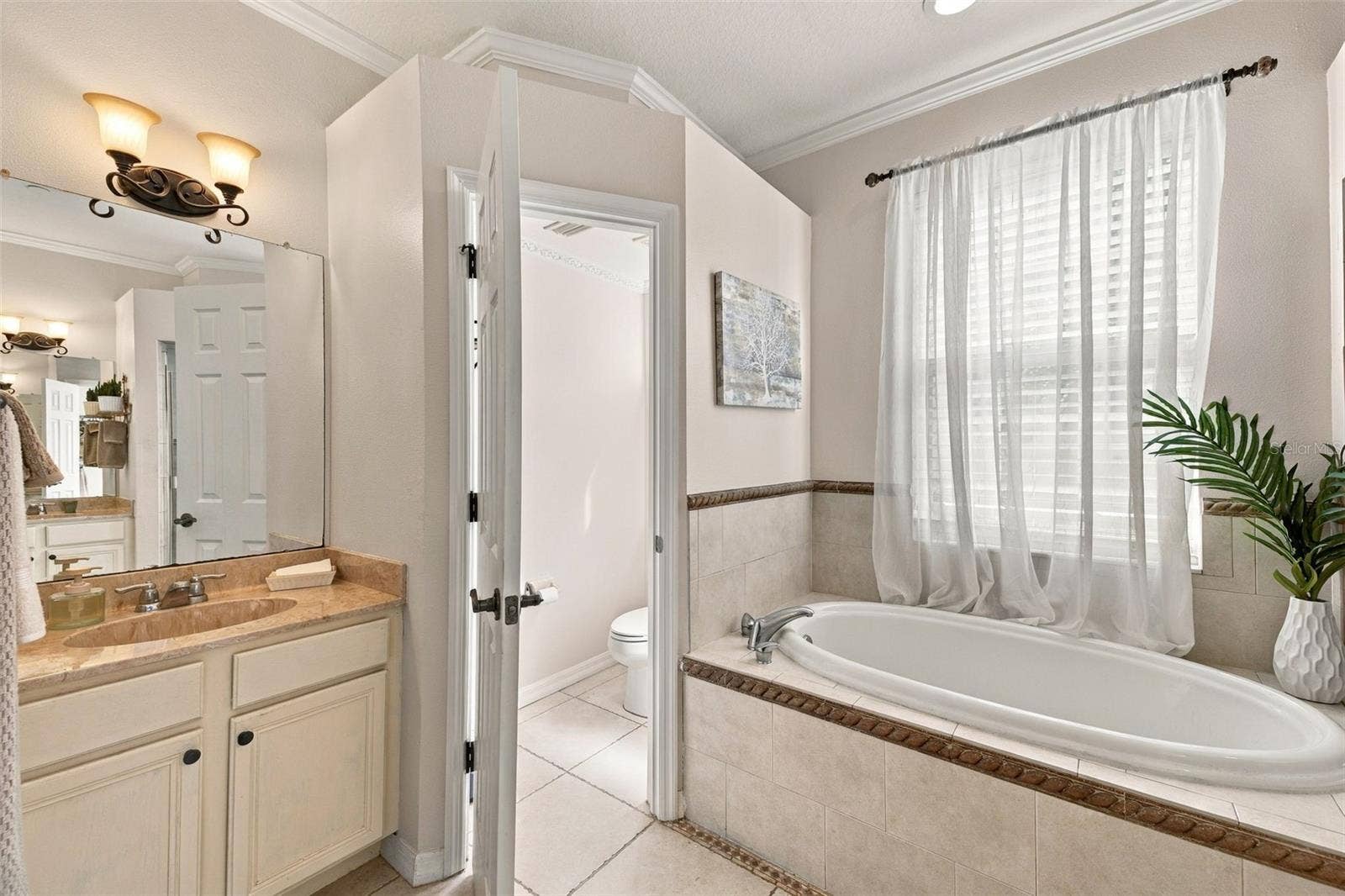 98 S HIGHLAND AVENUE, #1302, Tarpon Springs, FL 34689 98 S HIGHLAND AVENUE, #1302, Tarpon Springs, FL 34689