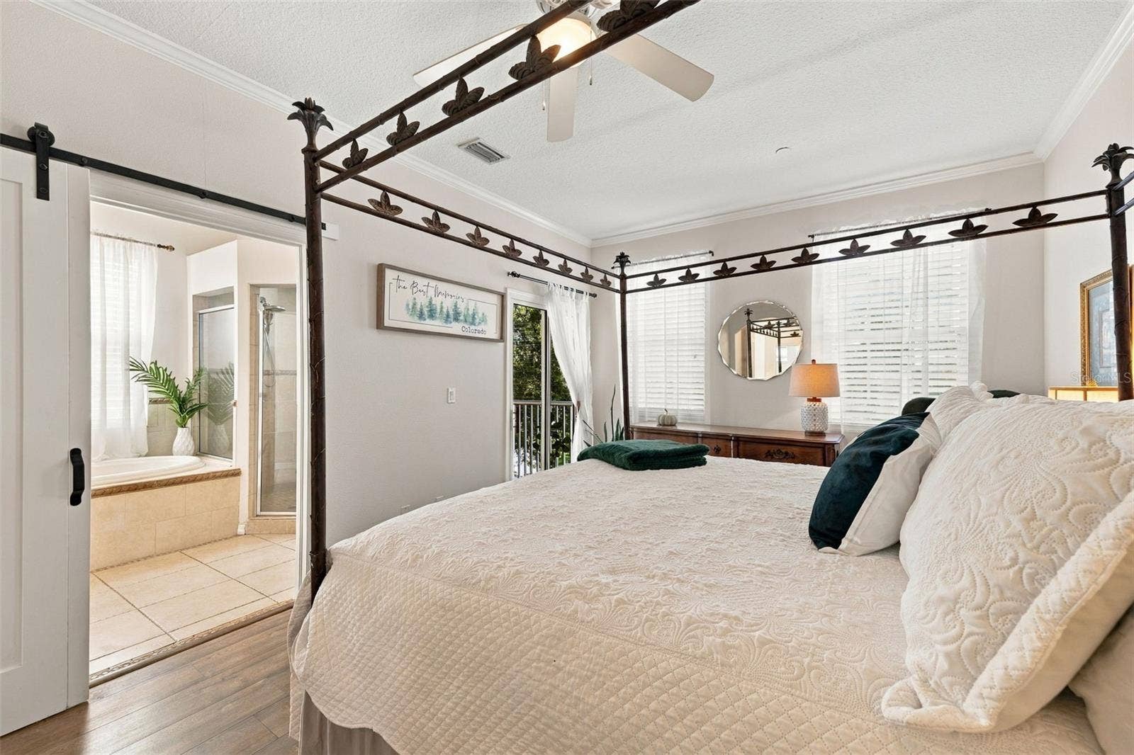 98 S HIGHLAND AVENUE, #1302, Tarpon Springs, FL 34689 98 S HIGHLAND AVENUE, #1302, Tarpon Springs, FL 34689