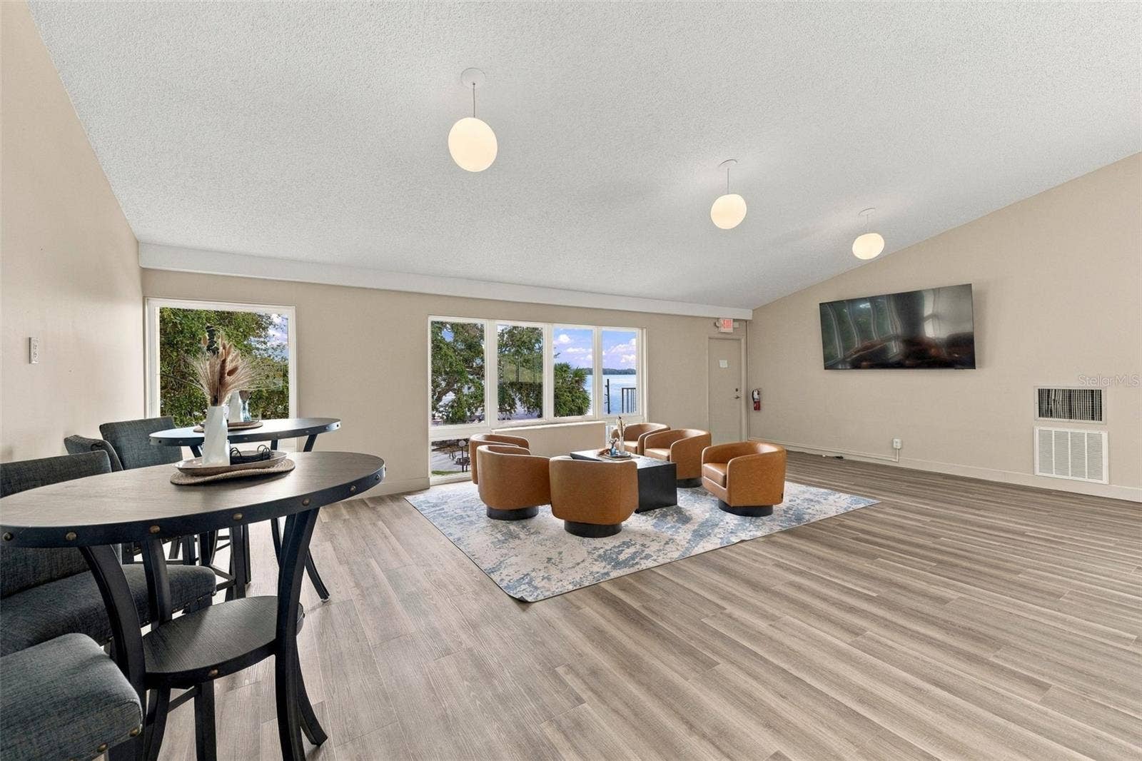 98 S HIGHLAND AVENUE, #1302, Tarpon Springs, FL 34689 98 S HIGHLAND AVENUE, #1302, Tarpon Springs, FL 34689
