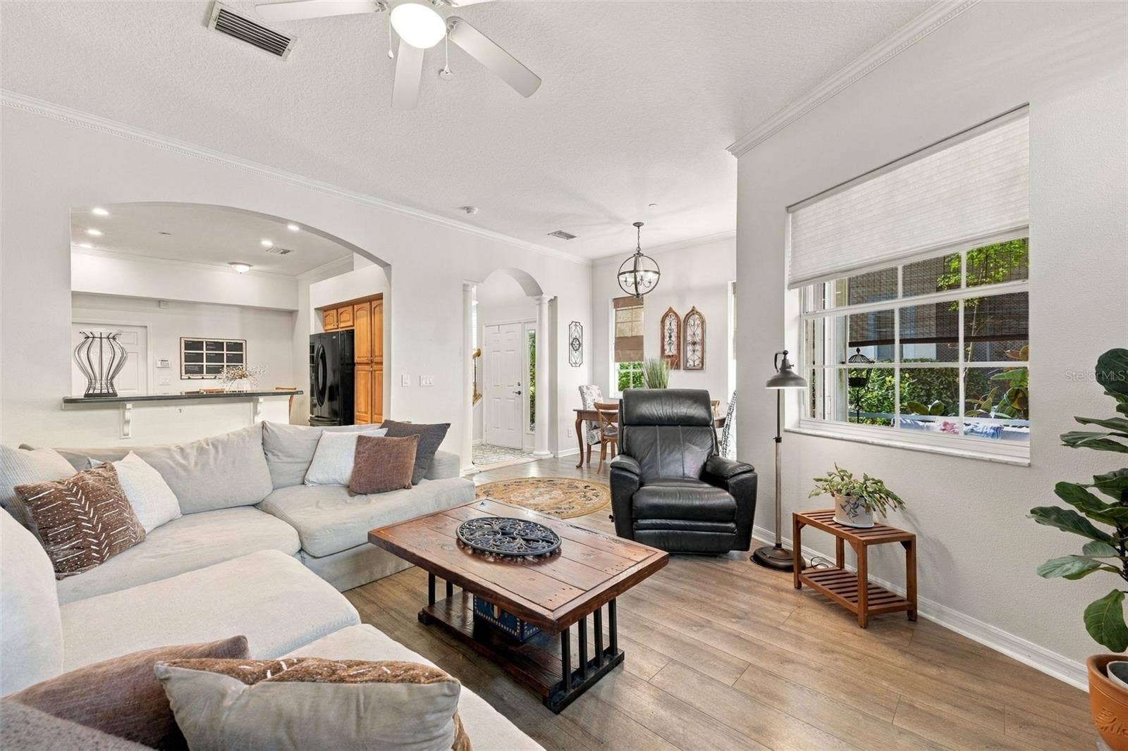 98 S HIGHLAND AVENUE, #1302, Tarpon Springs, FL 34689 98 S HIGHLAND AVENUE, #1302, Tarpon Springs, FL 34689
