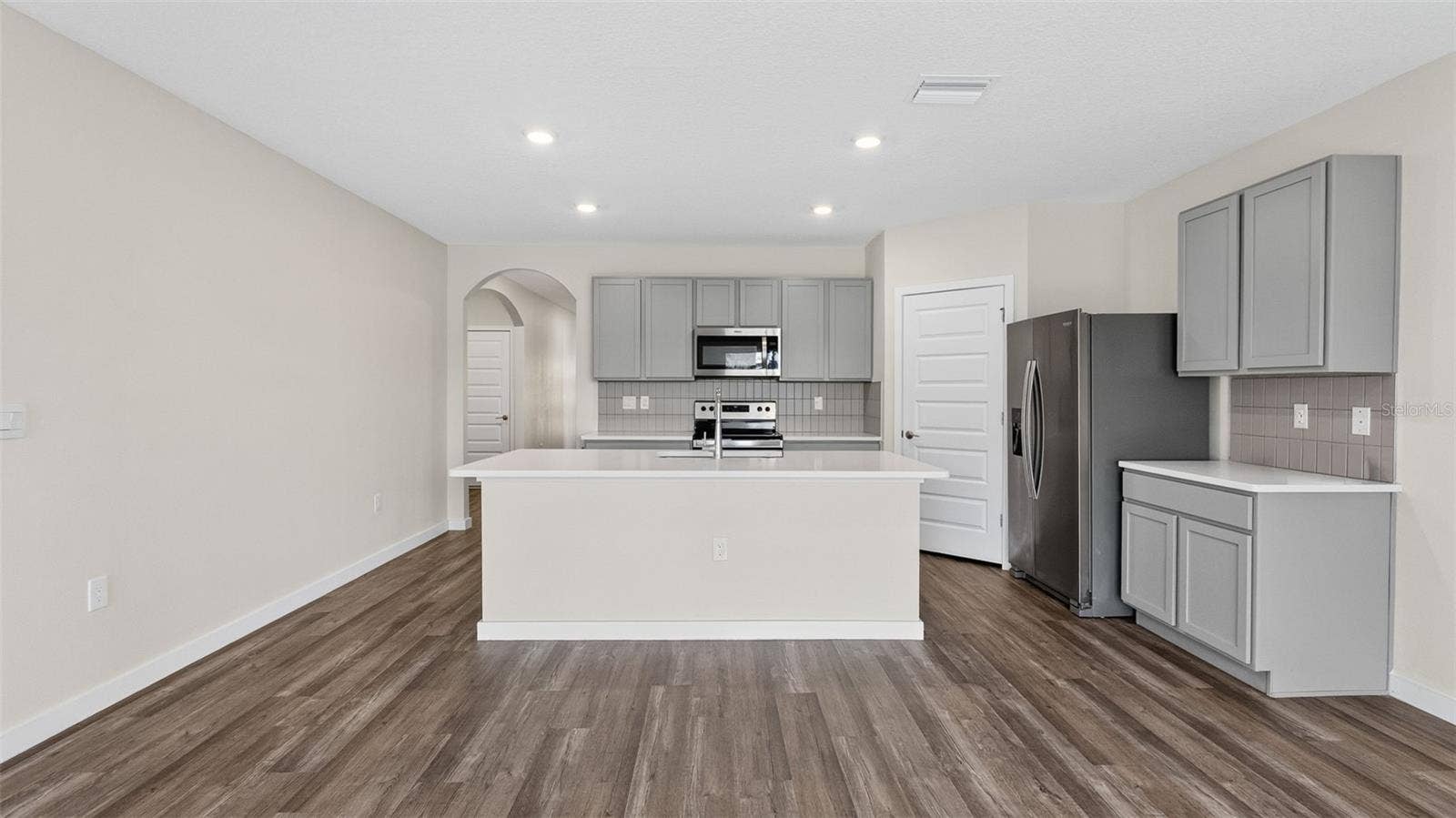 31938 TREASURE DOCK ISLE, Wesley Chapel, FL 33545