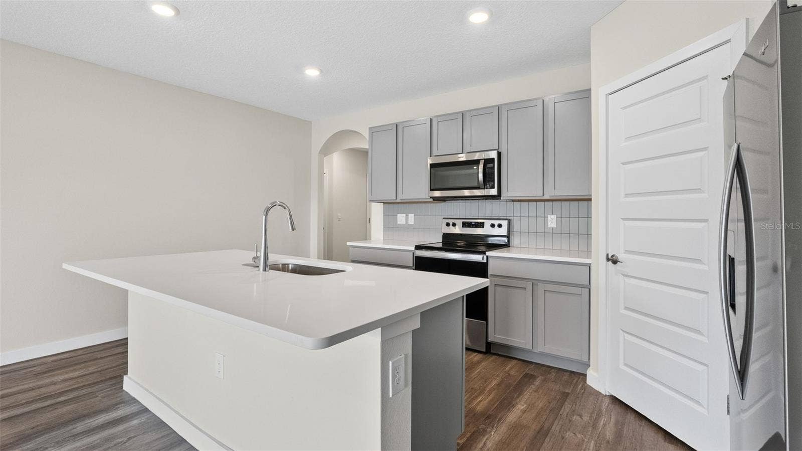 31938 TREASURE DOCK ISLE, Wesley Chapel, FL 33545