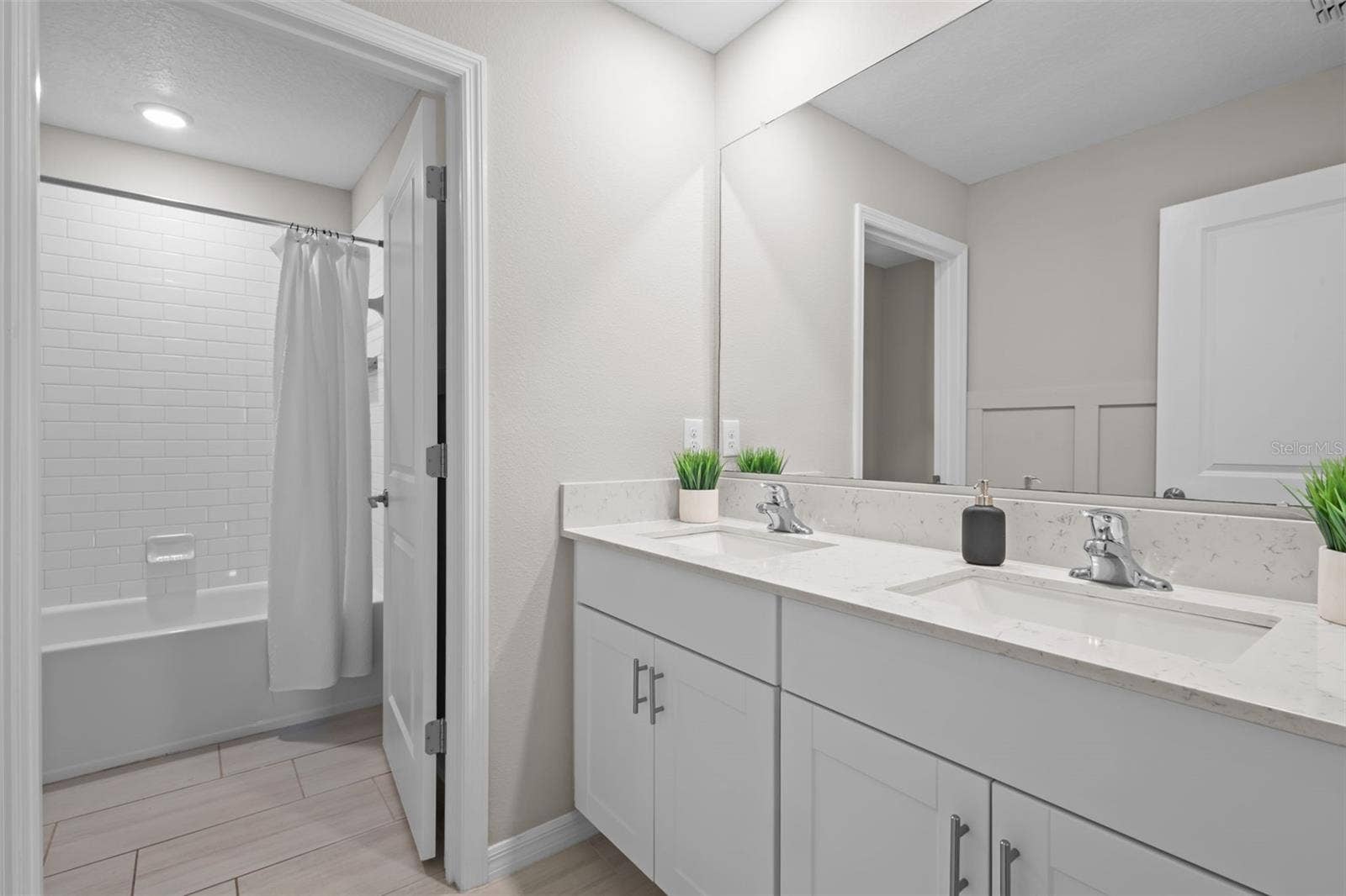 Upstairs Bath