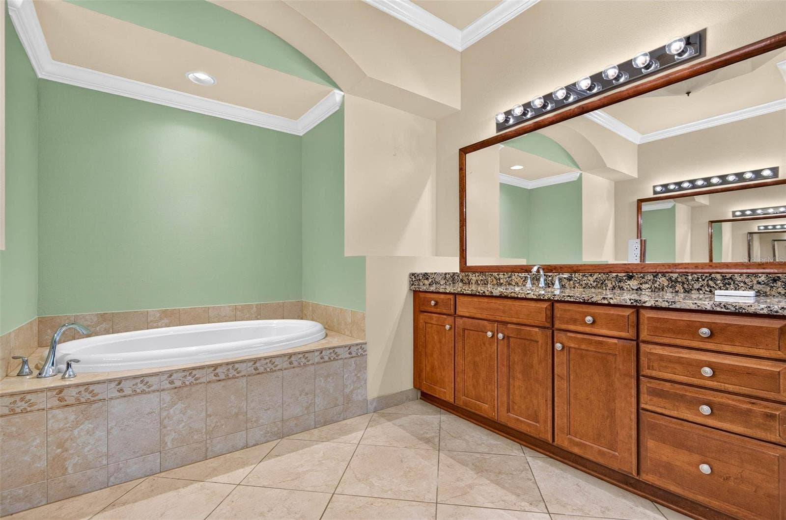15910 GOLDEN LAKES DRIVE, Wimauma, FL 33598