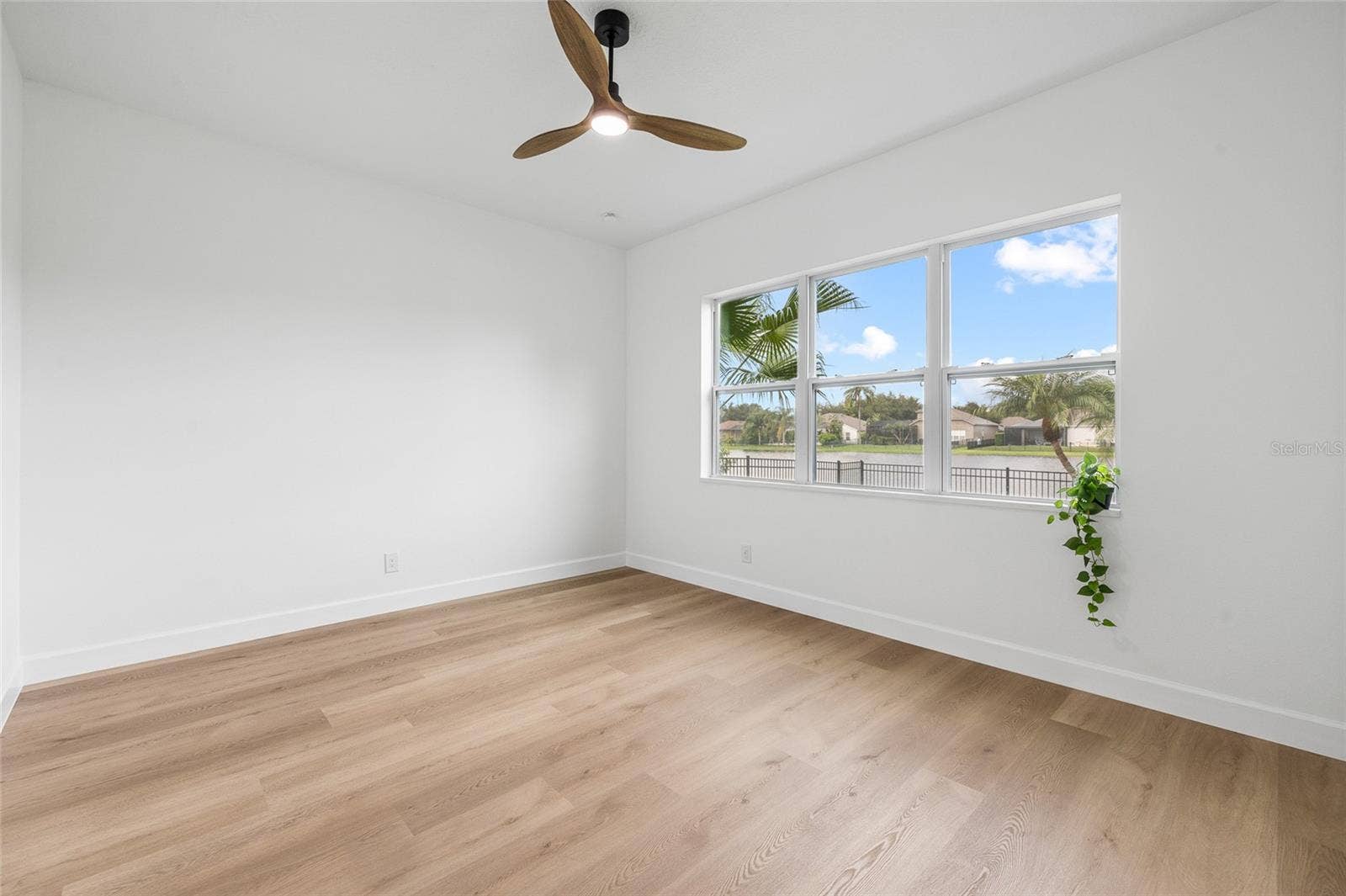 19015 FERN MEADOW LOOP, Lutz, FL 33558 19015 FERN MEADOW LOOP, Lutz, FL 33558
