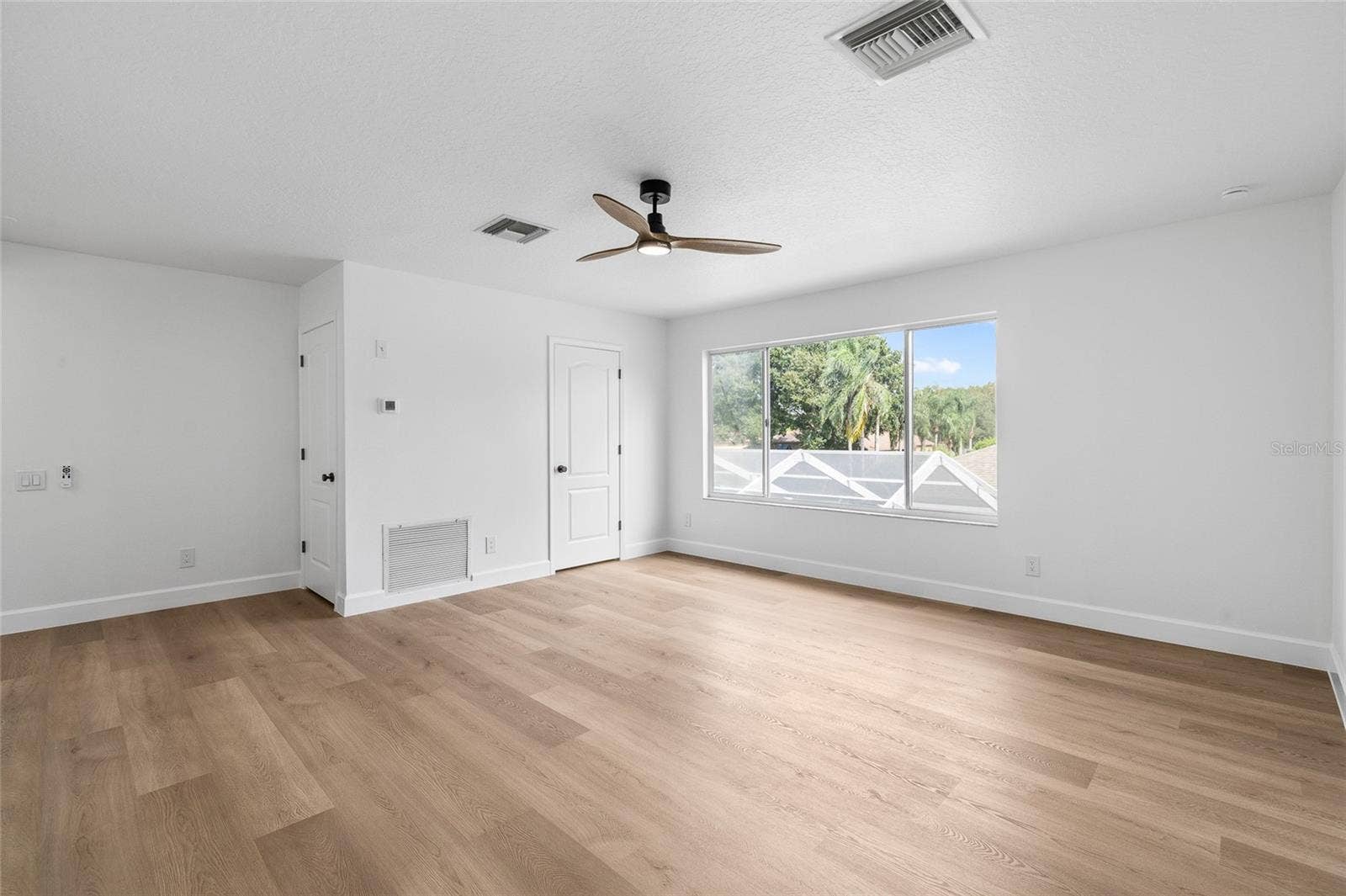19015 FERN MEADOW LOOP, Lutz, FL 33558 19015 FERN MEADOW LOOP, Lutz, FL 33558