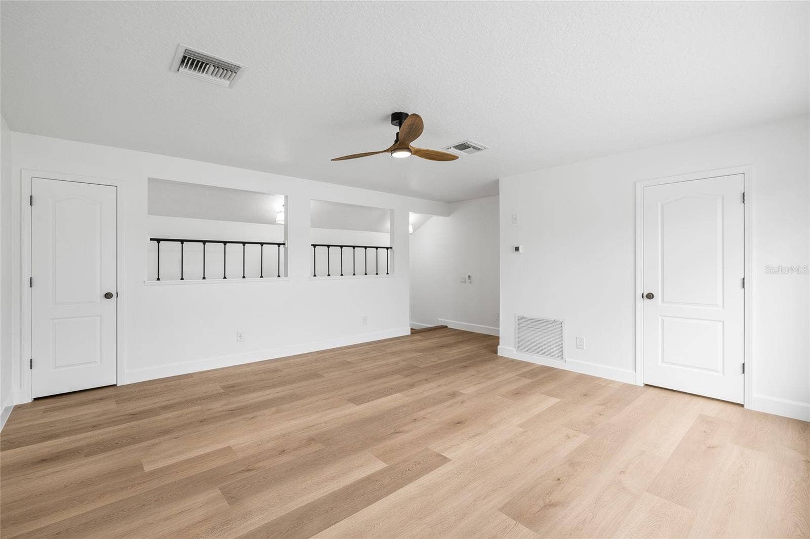 19015 FERN MEADOW LOOP, Lutz, FL 33558 19015 FERN MEADOW LOOP, Lutz, FL 33558