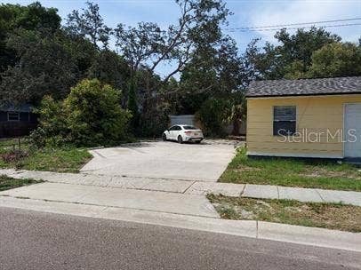 1139 40TH STREET S, St Petersburg, FL 33711 1139 40TH STREET S, St Petersburg, FL 33711