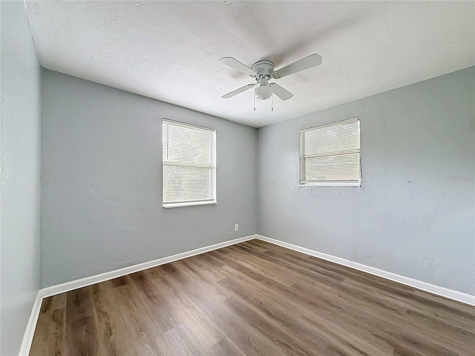 2135 OAKLEY AVENUE S, St Petersburg, FL 33712