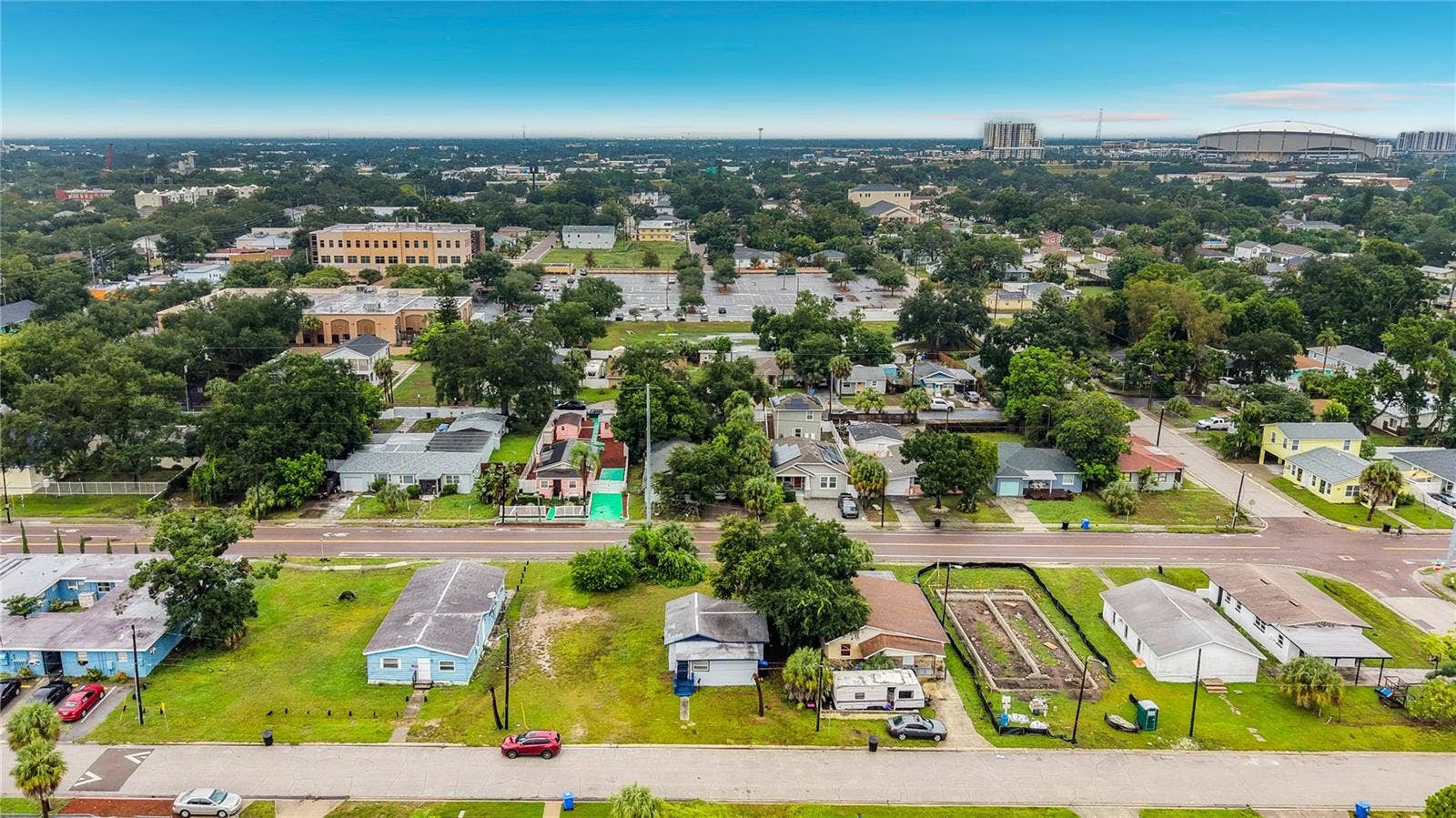 2135 OAKLEY AVENUE S, St Petersburg, FL 33712