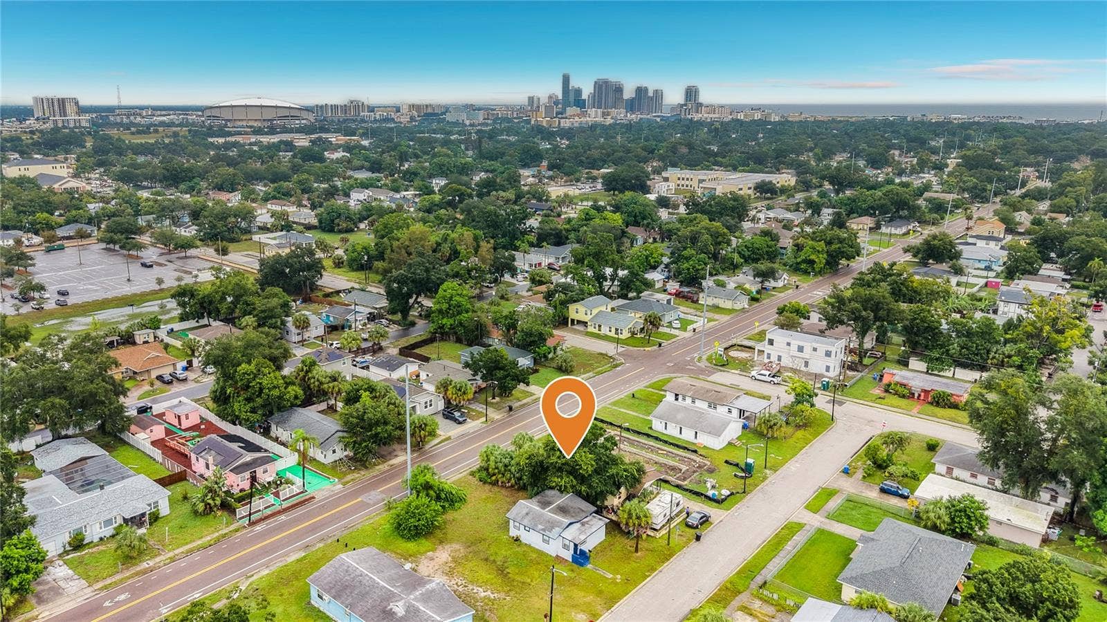 2135 OAKLEY AVENUE S, St Petersburg, FL 33712