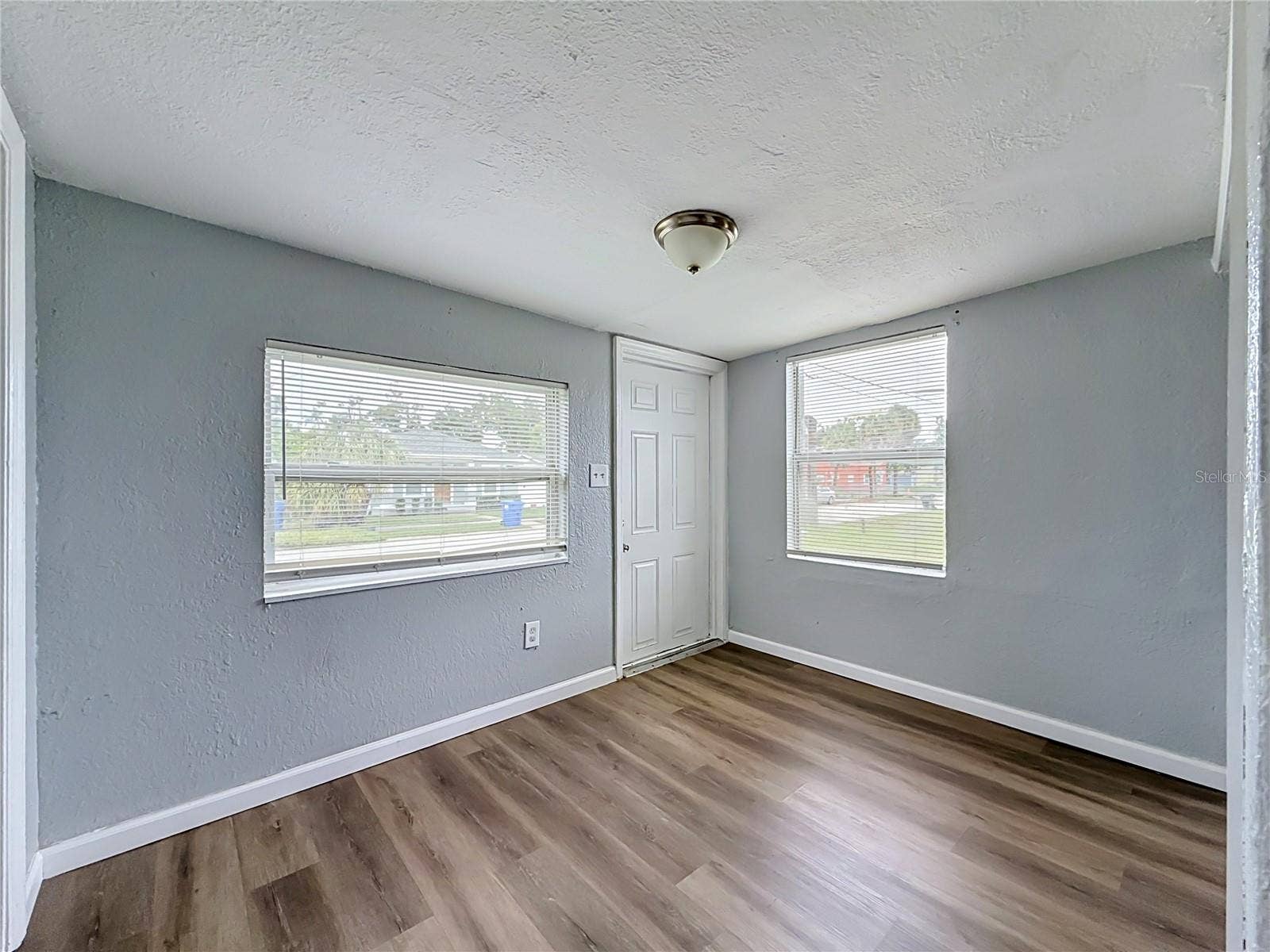 2135 OAKLEY AVENUE S, St Petersburg, FL 33712