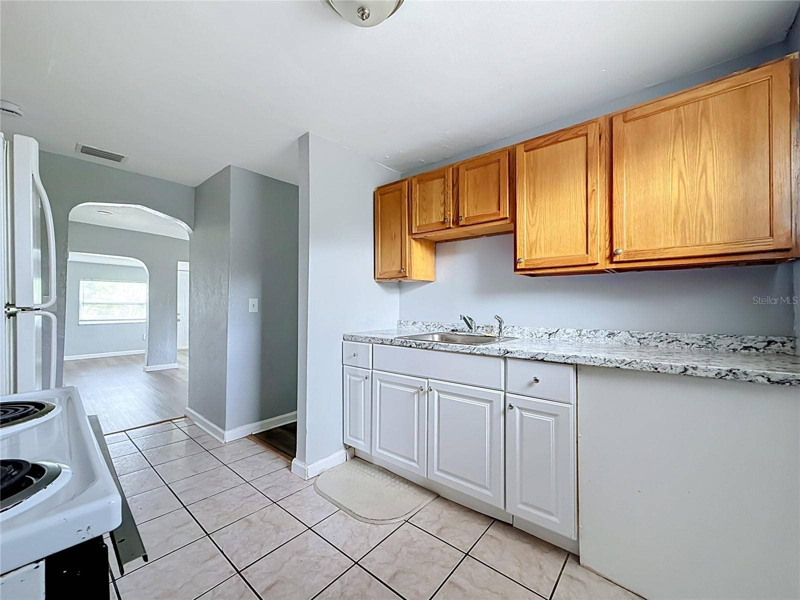 2135 OAKLEY AVENUE S, St Petersburg, FL 33712