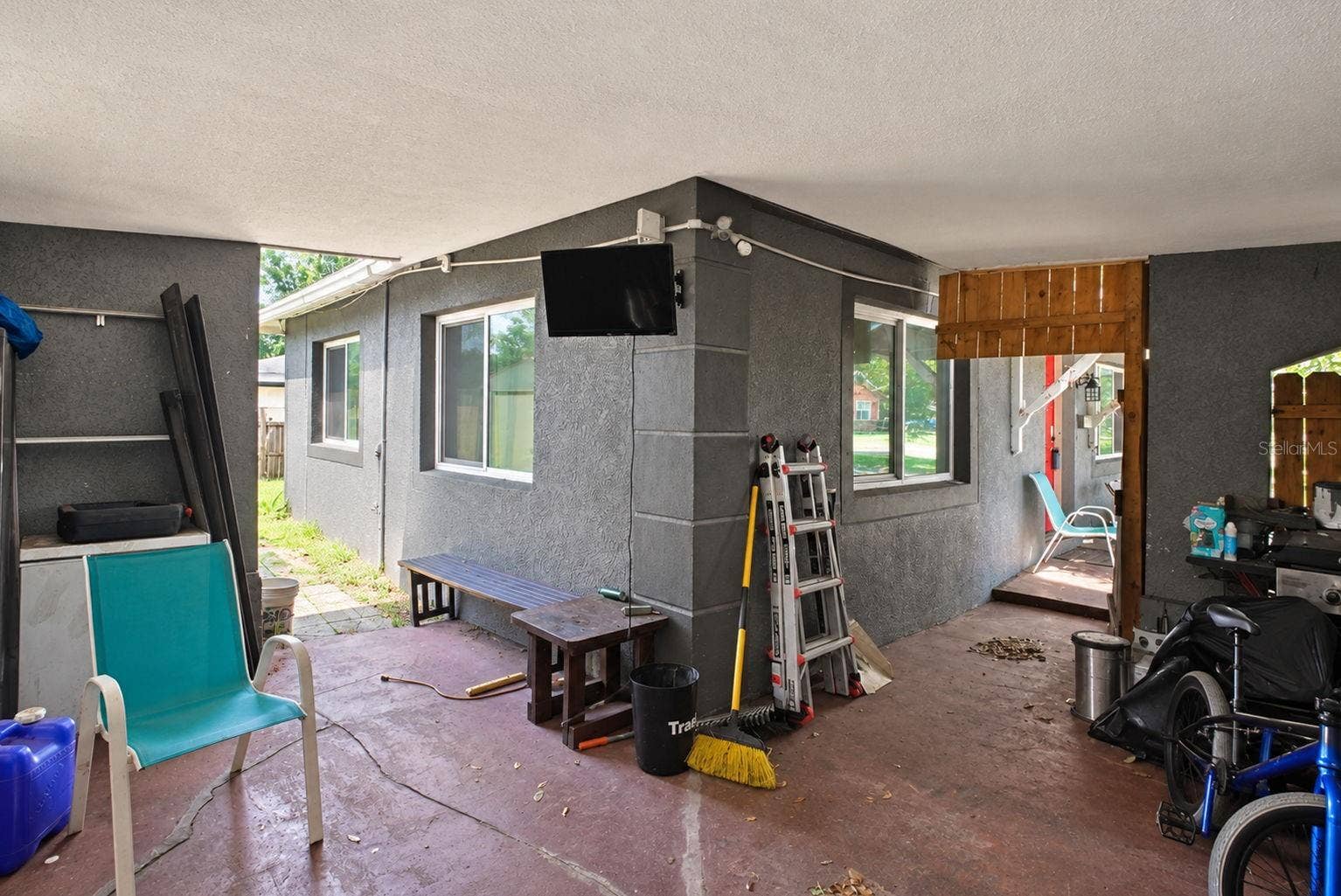 13901 9TH STREET, Dade City, FL 33525