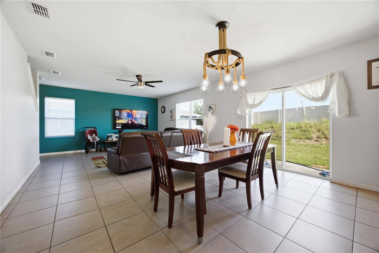 233 LUDISIA LOOP, Davenport, FL 33837 233 LUDISIA LOOP, Davenport, FL 33837