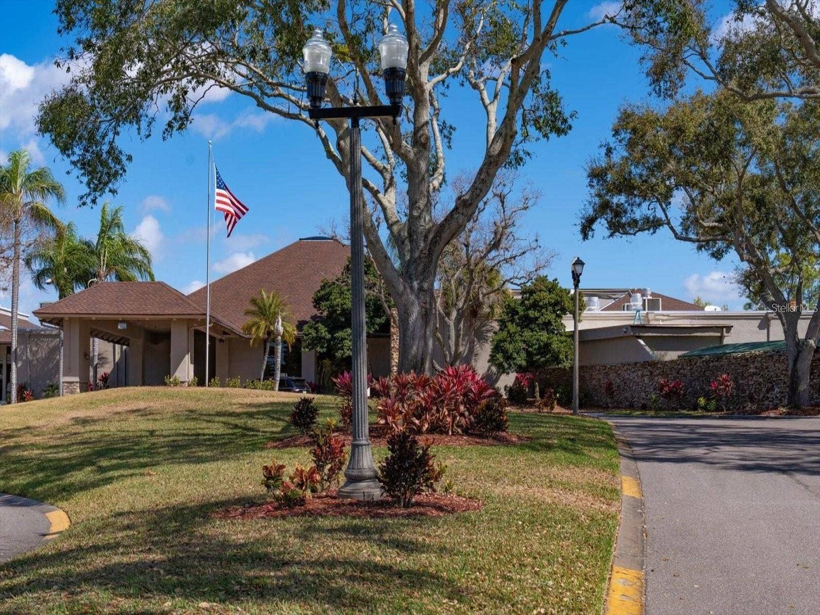 3055 OAK CREEK DRIVE N, Clearwater, FL 33761 3055 OAK CREEK DRIVE N, Clearwater, FL 33761