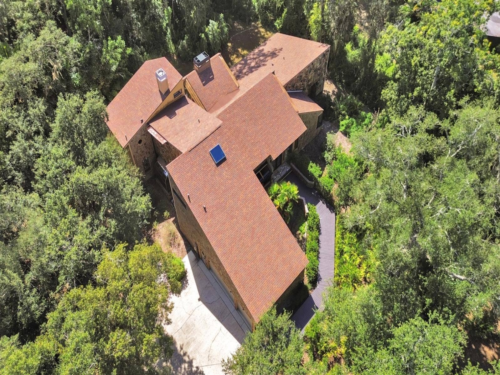 3055 OAK CREEK DRIVE N, Clearwater, FL 33761 3055 OAK CREEK DRIVE N, Clearwater, FL 33761