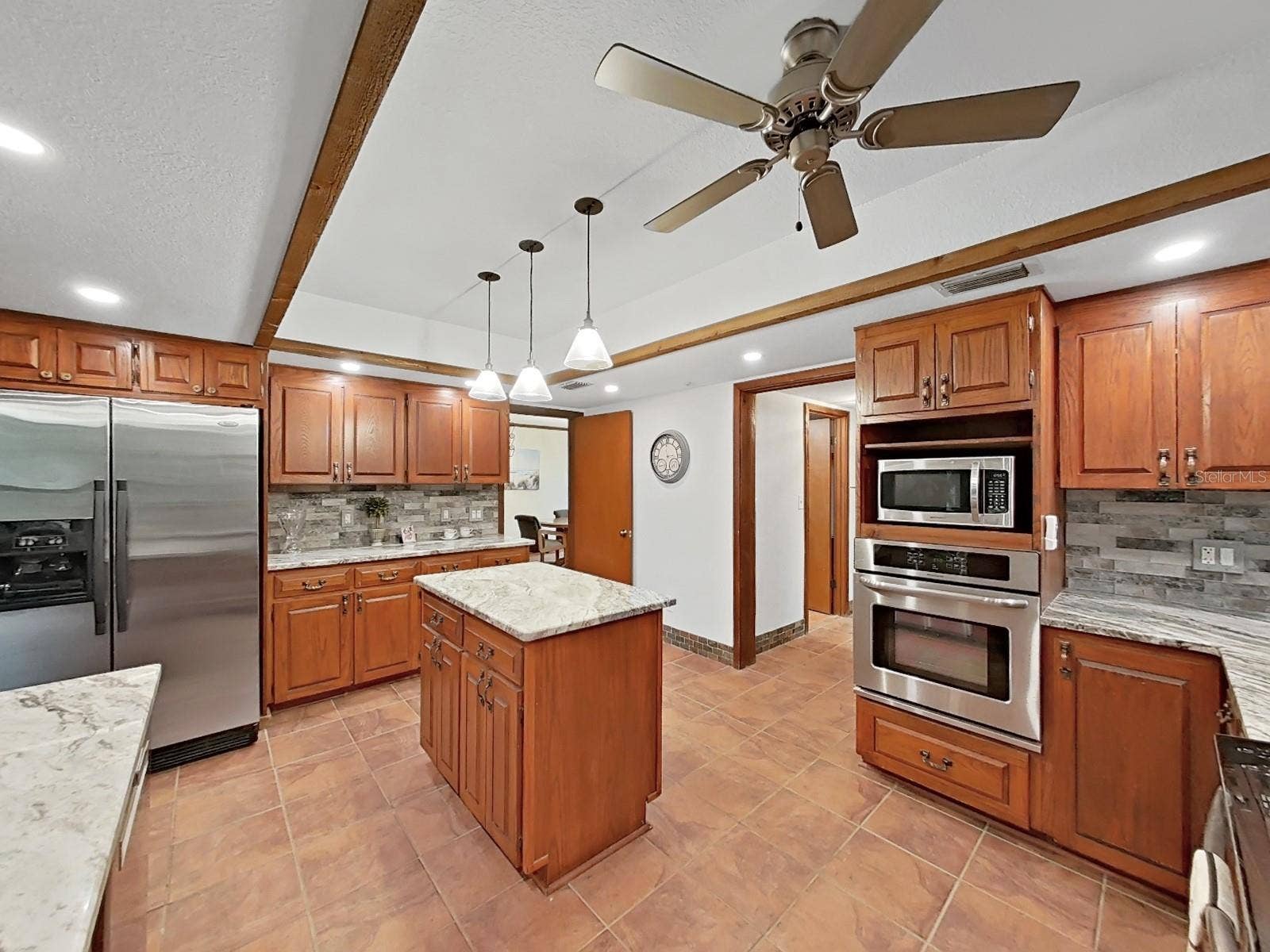 3055 OAK CREEK DRIVE N, Clearwater, FL 33761 3055 OAK CREEK DRIVE N, Clearwater, FL 33761