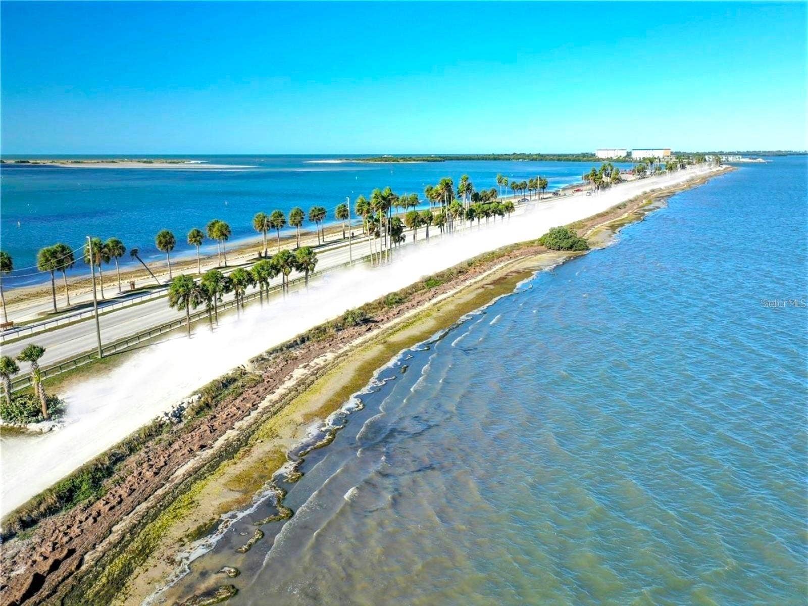 3055 OAK CREEK DRIVE N, Clearwater, FL 33761 3055 OAK CREEK DRIVE N, Clearwater, FL 33761