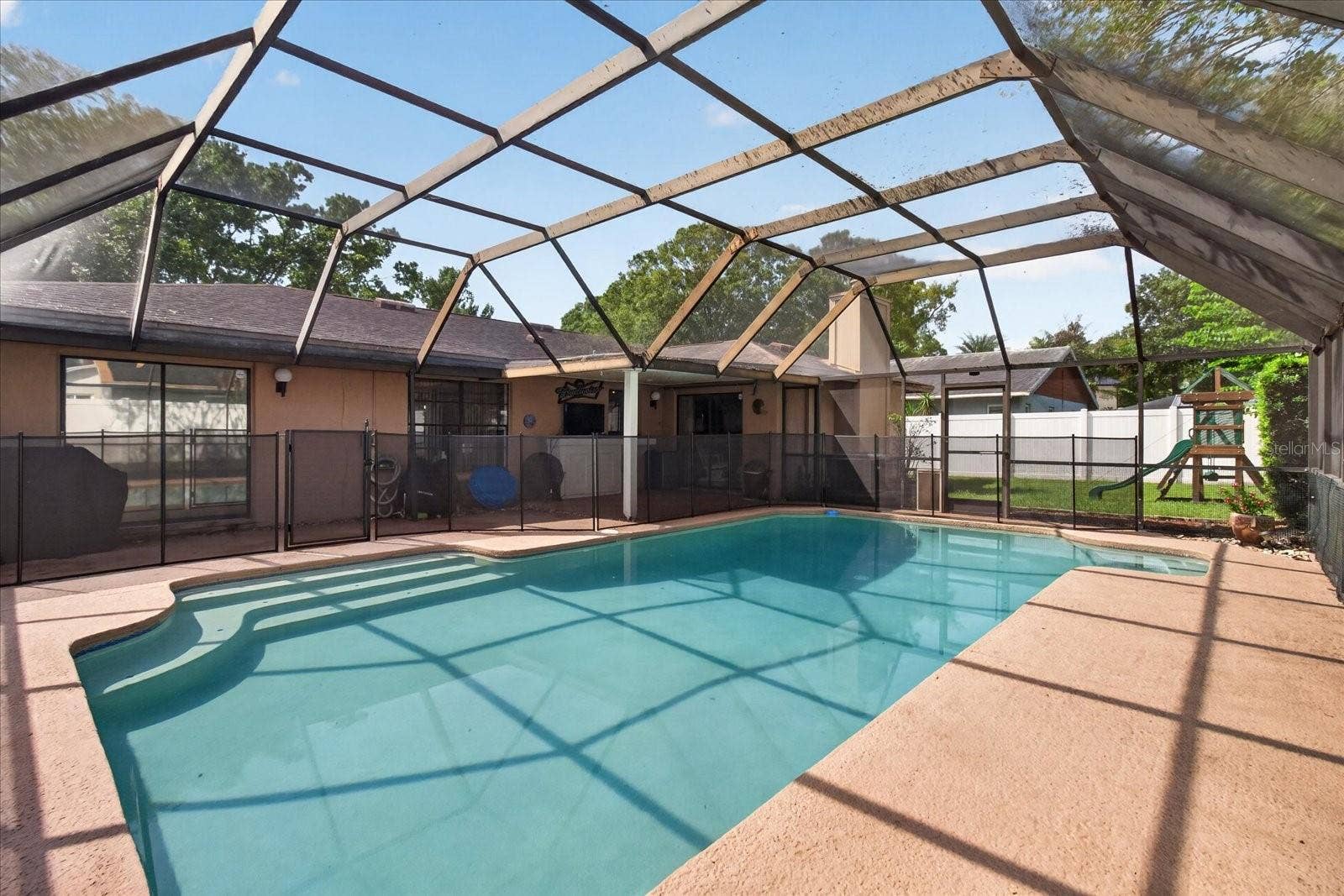 4206 GRAINARY AVENUE, Tampa, FL 33624 4206 GRAINARY AVENUE, Tampa, FL 33624