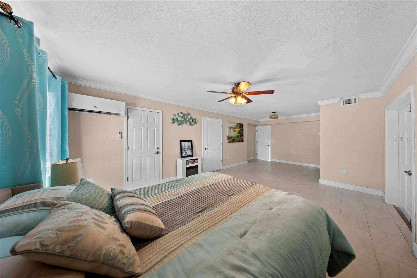 6825 BAY STREET, St Pete Beach, FL 33706