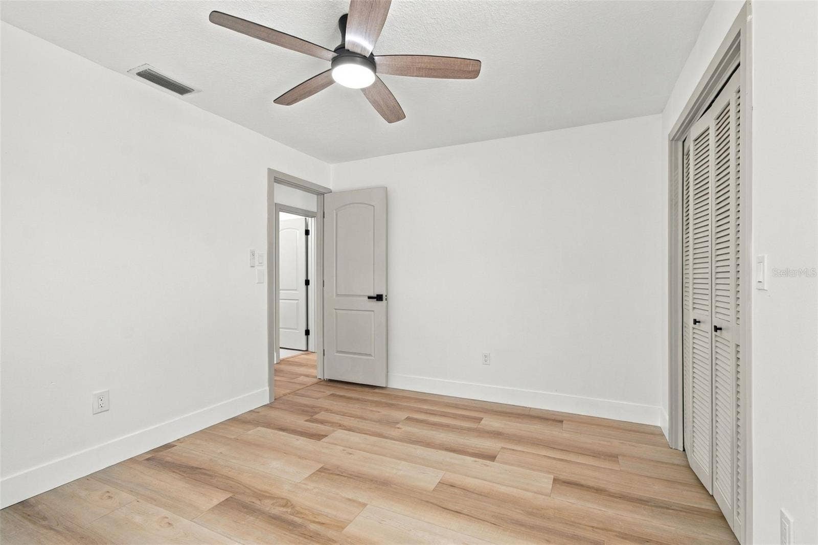 2942 CLUBHOUSE DRIVE W, Clearwater, FL 33761 Bedroom 1
