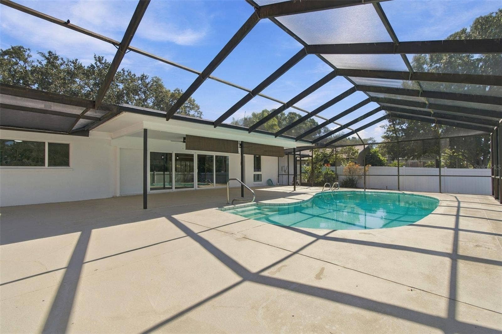 2942 CLUBHOUSE DRIVE W, Clearwater, FL 33761 2942 CLUBHOUSE DRIVE W, Clearwater, FL 33761