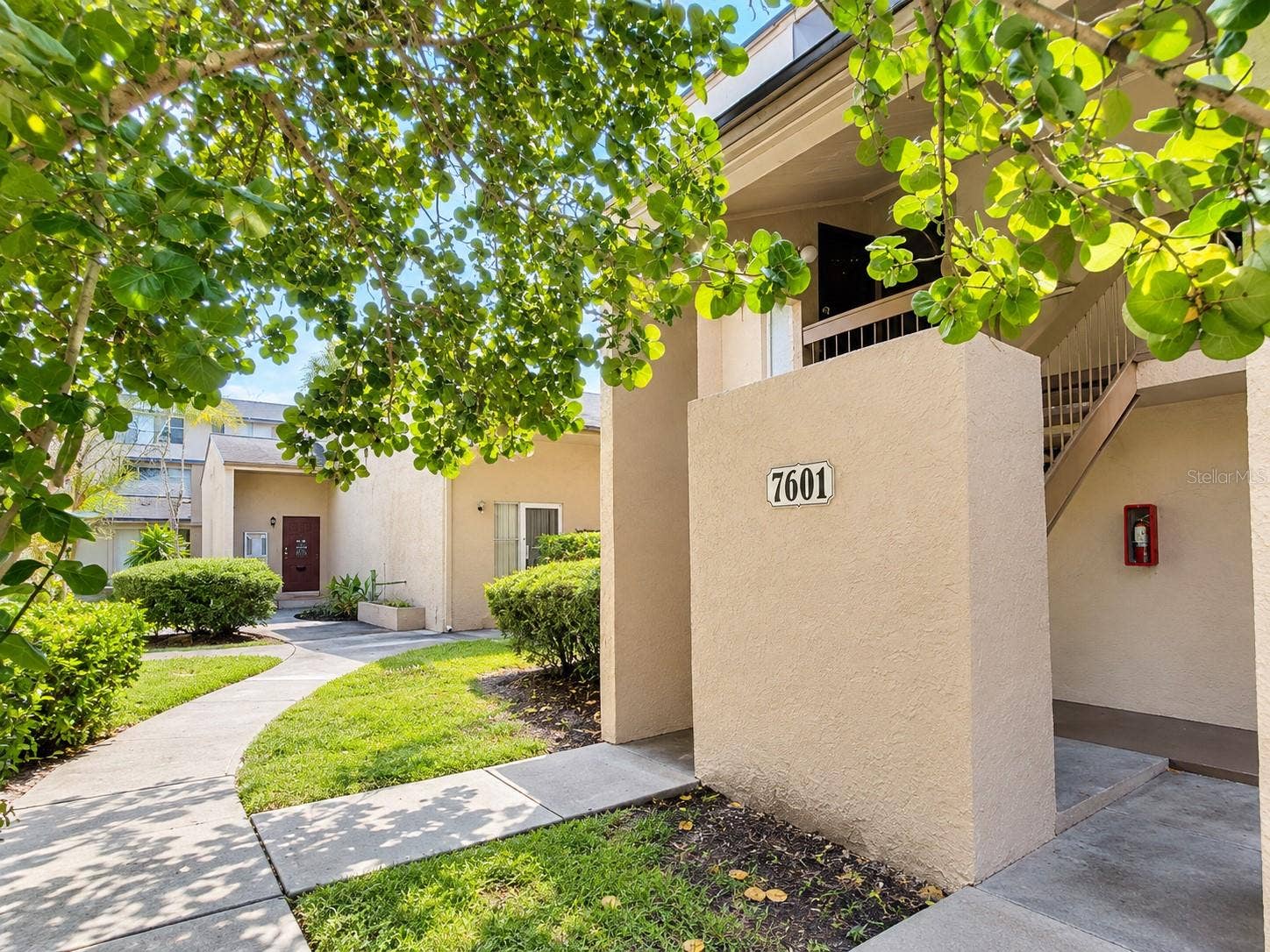 7601 ABBEY LN, #Unit C, Tampa, FL 33617