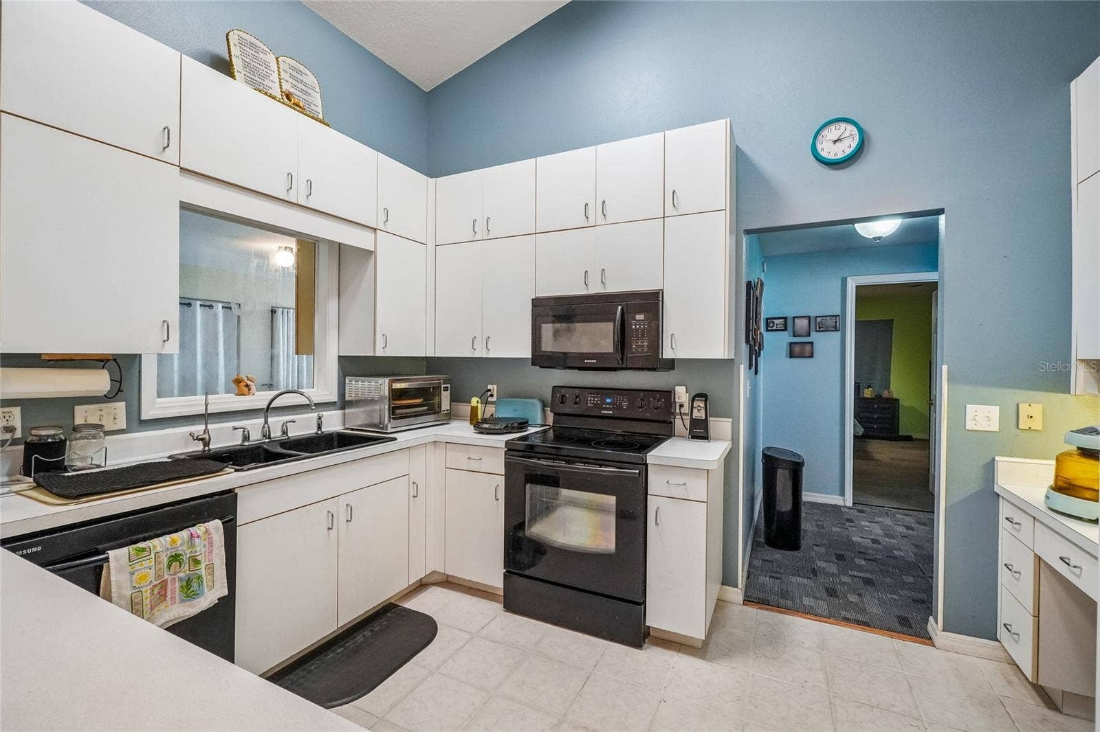 6074 BEECHWOOD DRIVE, Dade City, FL 33523 Kitchen