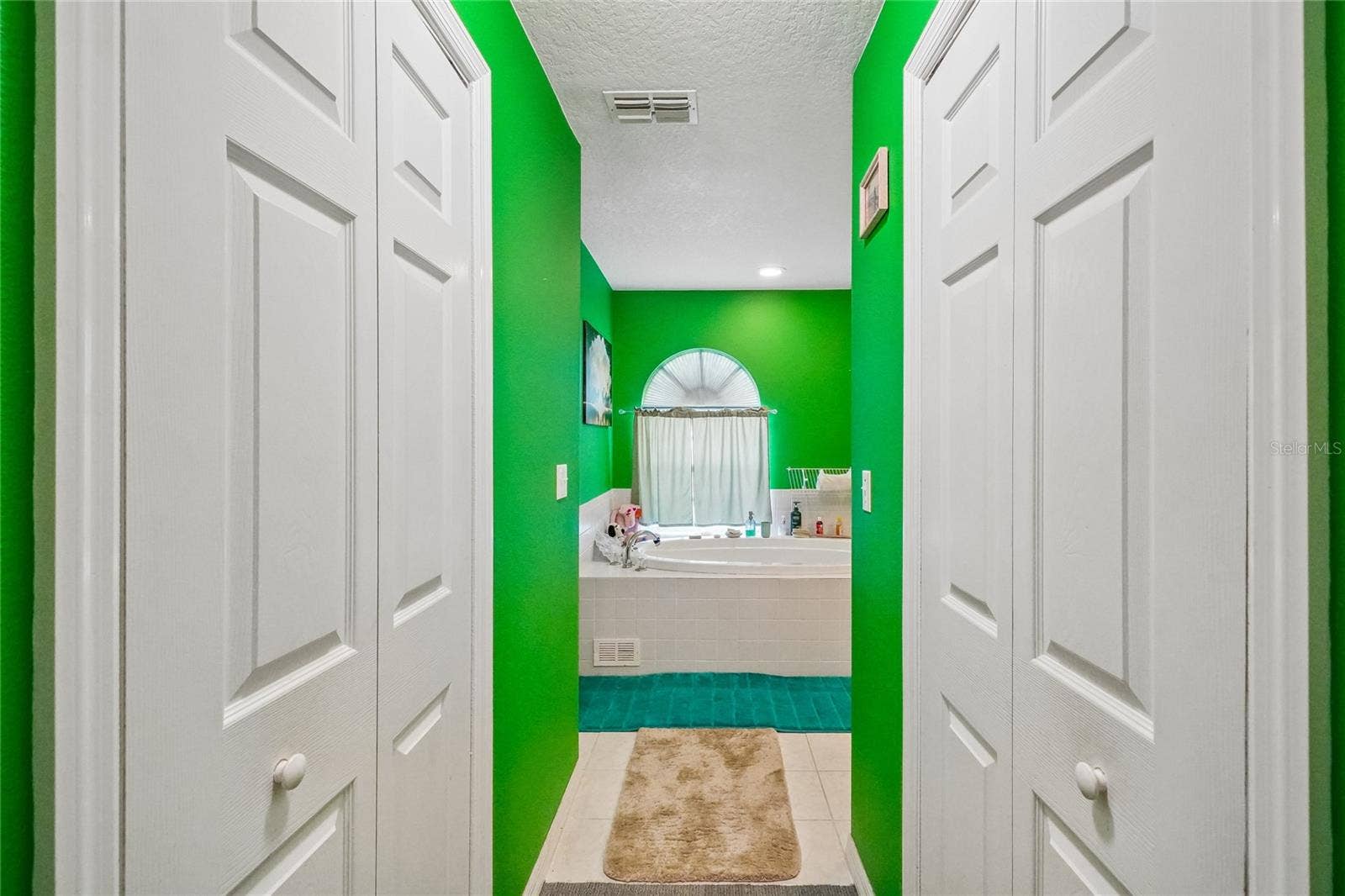 6074 BEECHWOOD DRIVE, Dade City, FL 33523 Master Bathroom