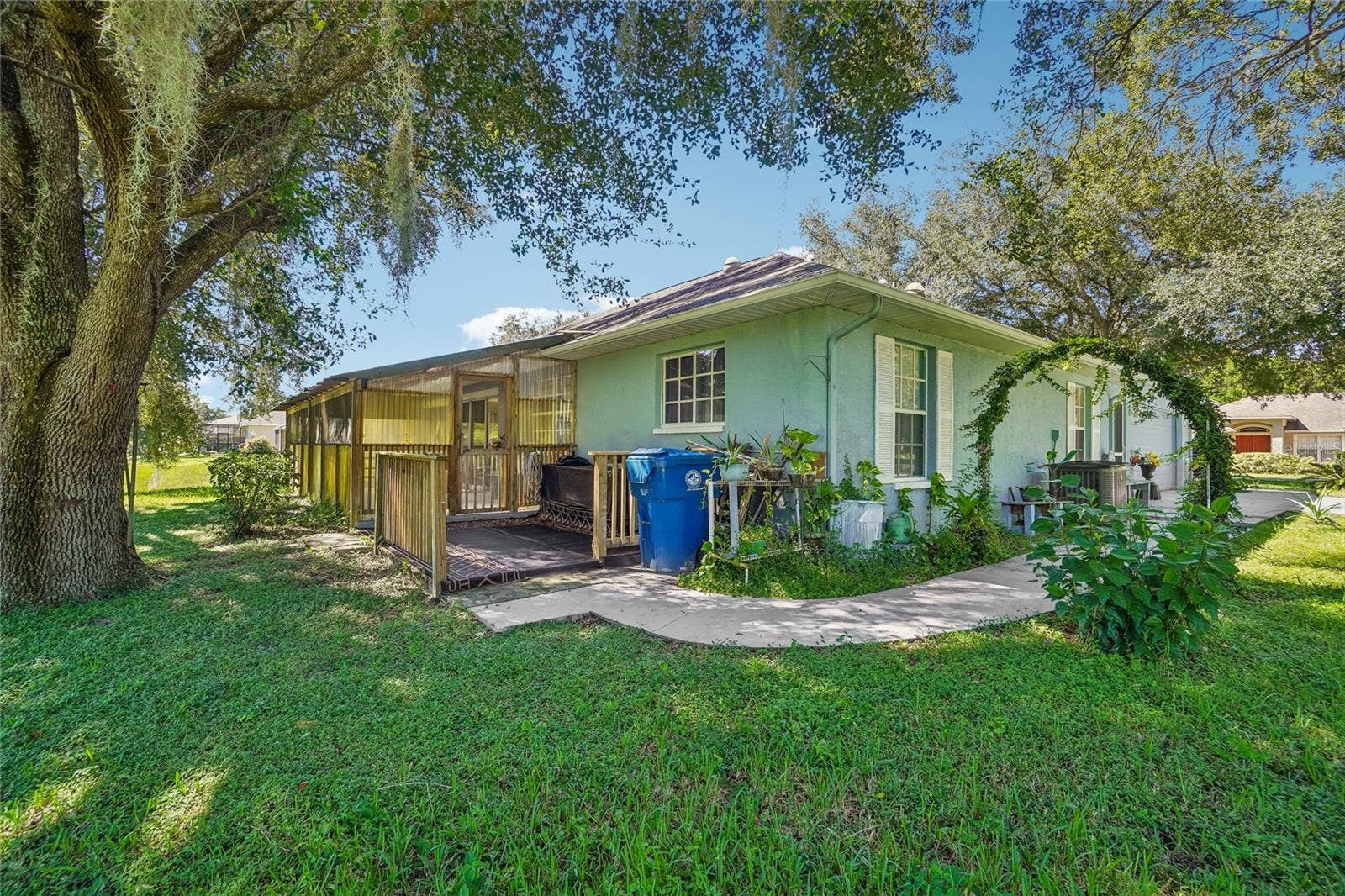 6074 BEECHWOOD DRIVE, Dade City, FL 33523 Back Yard