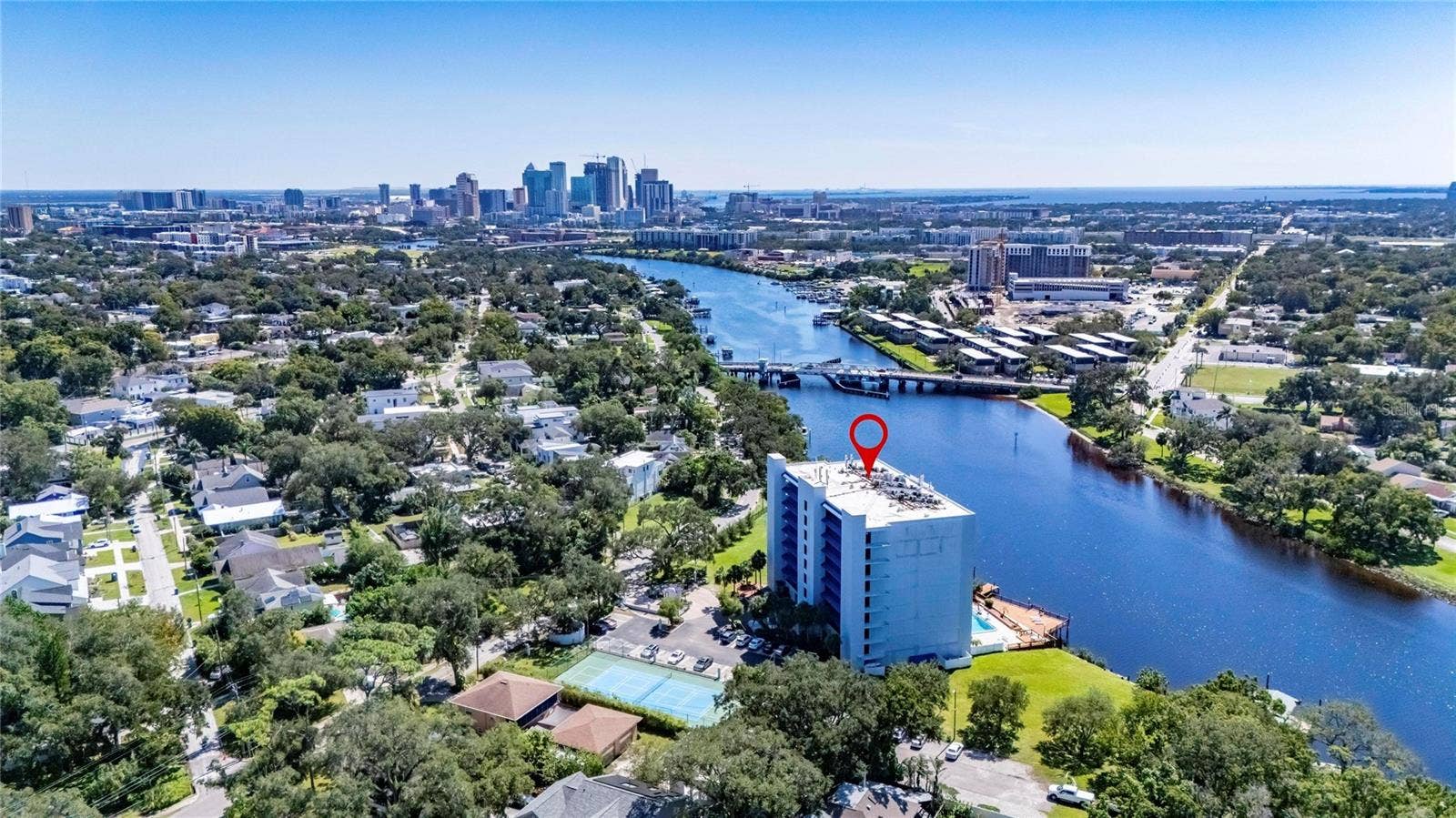 2780 N RIVERSIDE DRIVE, #601, Tampa, FL 33602 2780 N RIVERSIDE DRIVE, #601, Tampa, FL 33602