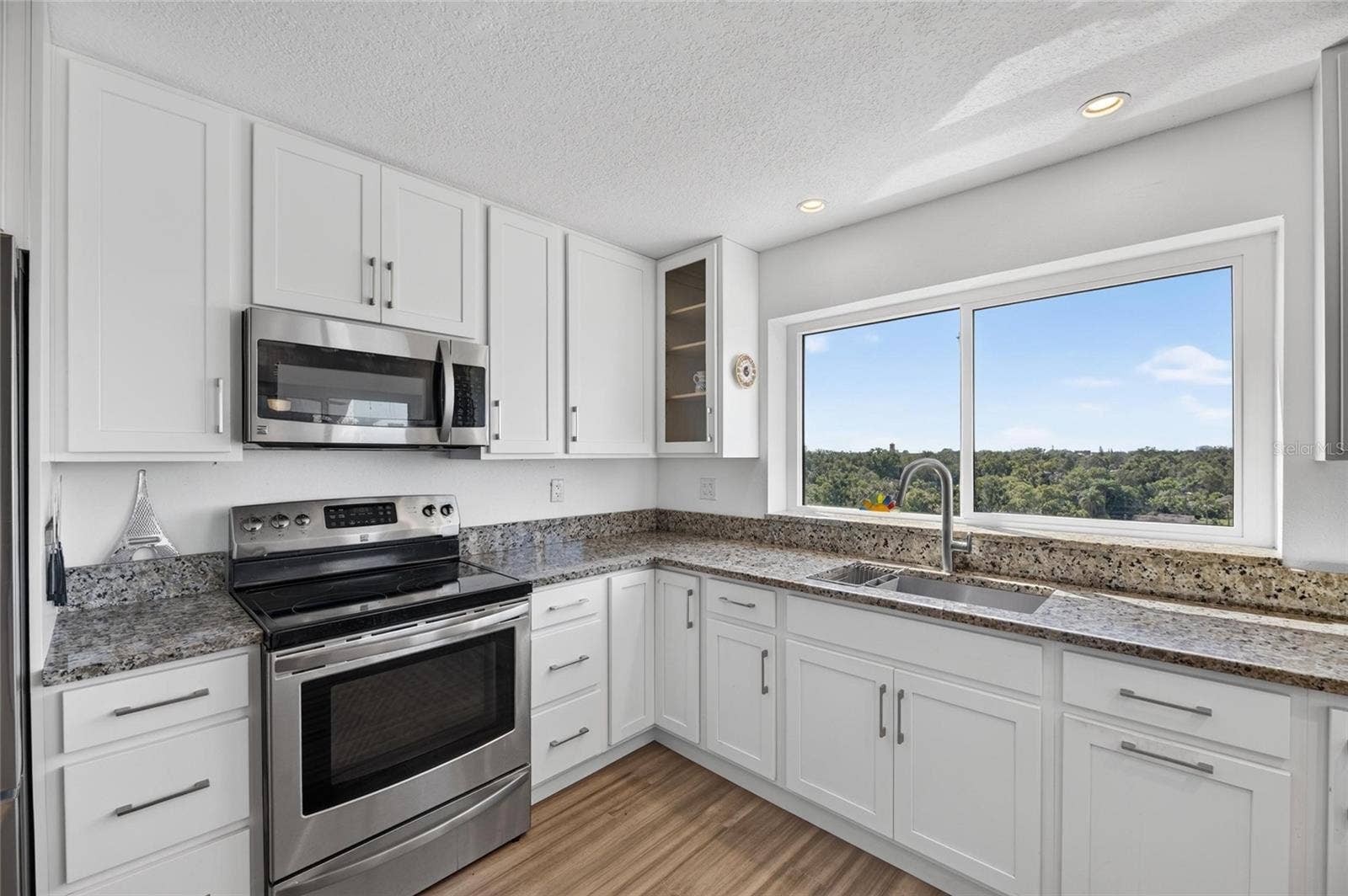 2780 N RIVERSIDE DRIVE, #601, Tampa, FL 33602 Kitchen w/Water Voews