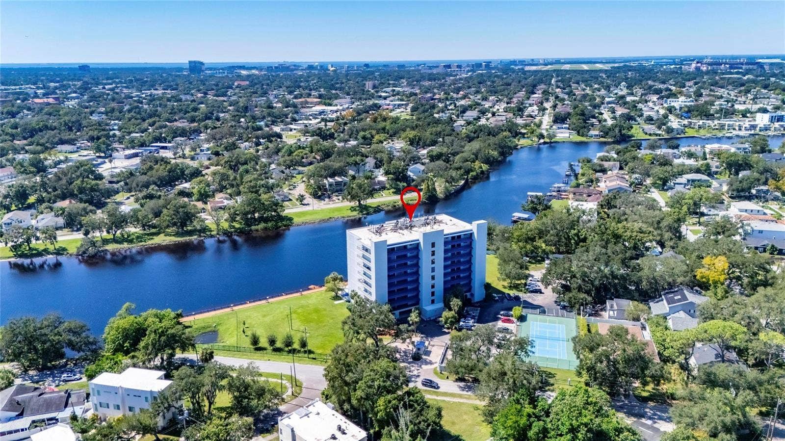 2780 N RIVERSIDE DRIVE, #601, Tampa, FL 33602 2780 N RIVERSIDE DRIVE, #601, Tampa, FL 33602