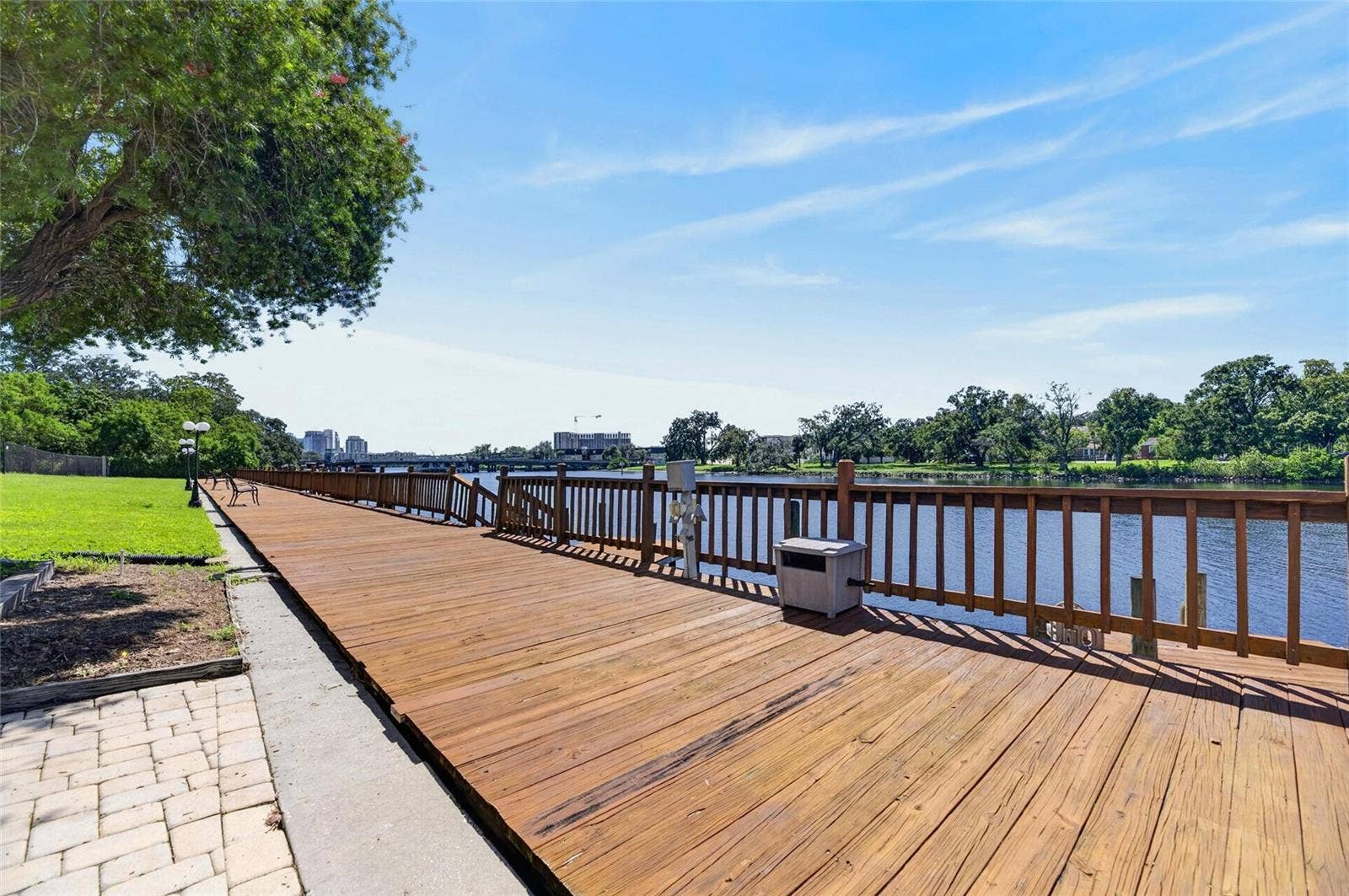 2780 N RIVERSIDE DRIVE, #601, Tampa, FL 33602 2780 N RIVERSIDE DRIVE, #601, Tampa, FL 33602