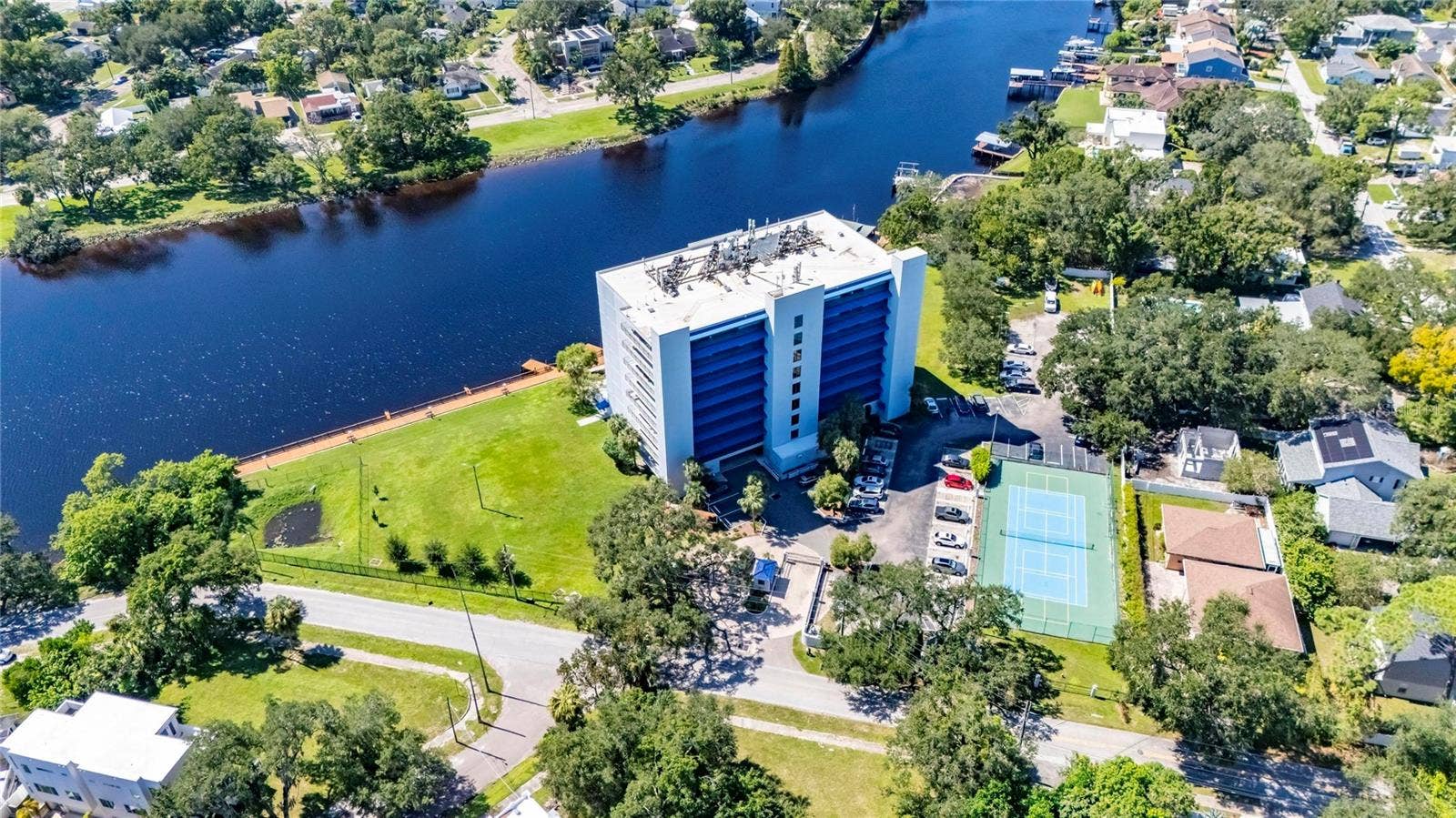 2780 N RIVERSIDE DRIVE, #601, Tampa, FL 33602 2780 N RIVERSIDE DRIVE, #601, Tampa, FL 33602