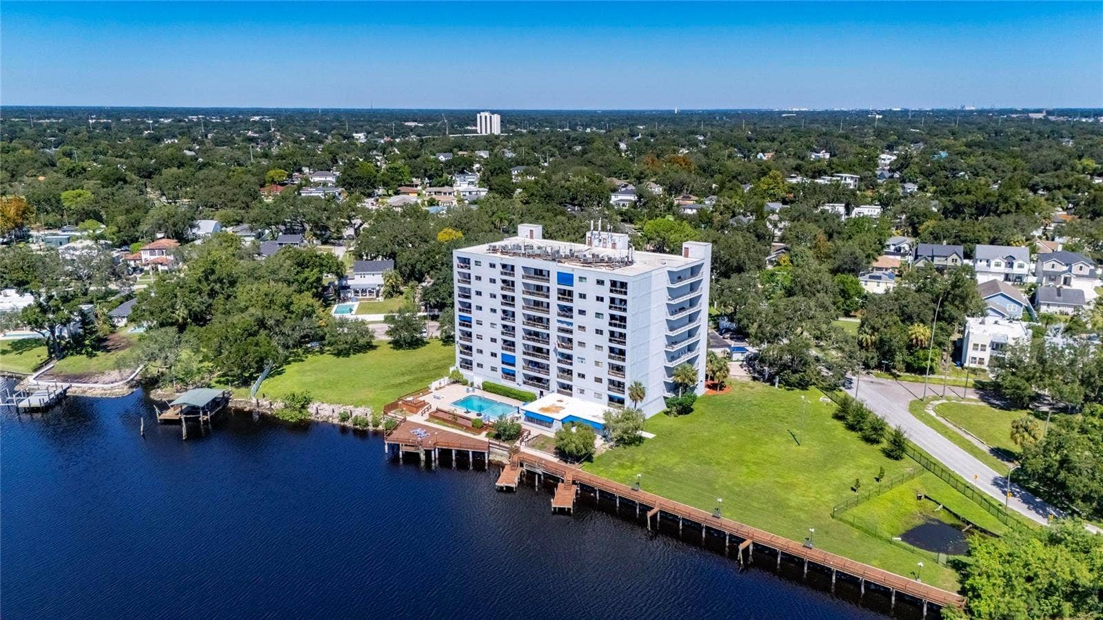 2780 N RIVERSIDE DRIVE, #601, Tampa, FL 33602 2780 N RIVERSIDE DRIVE, #601, Tampa, FL 33602
