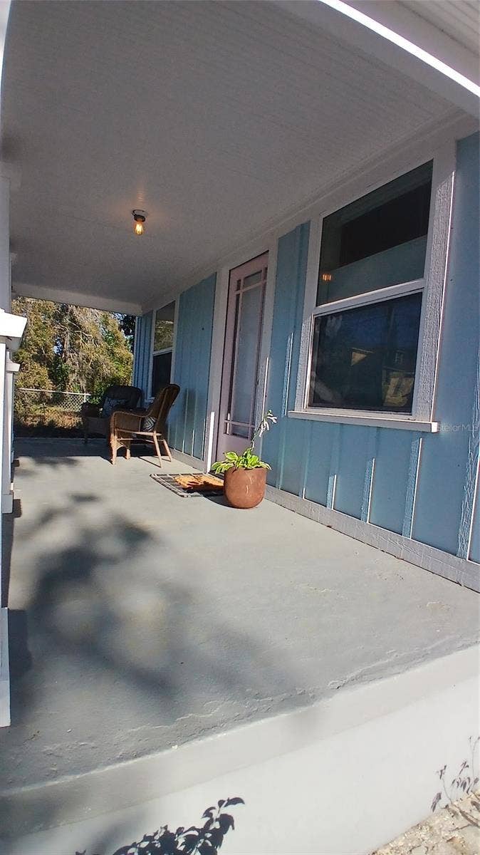 542 DIVISION STREET, Tarpon Springs, FL 34689 542 DIVISION STREET, Tarpon Springs, FL 34689