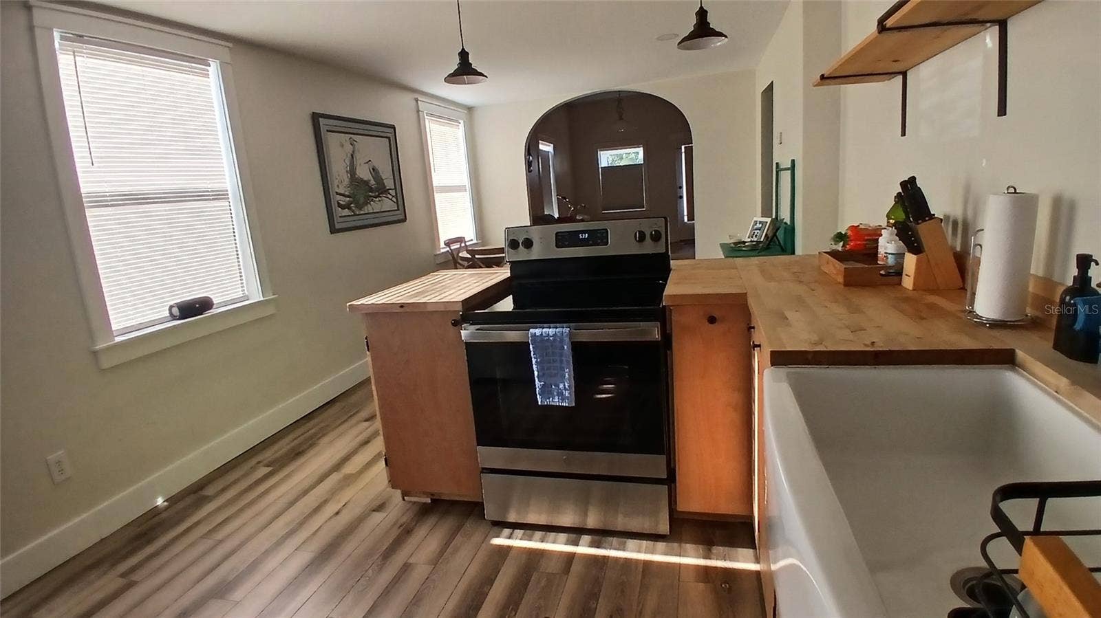 542 DIVISION STREET, Tarpon Springs, FL 34689 542 DIVISION STREET, Tarpon Springs, FL 34689
