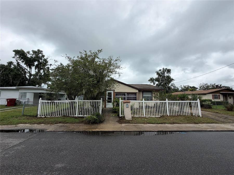 Property photo for 1104 E WARREN STREET, Plant City, FL