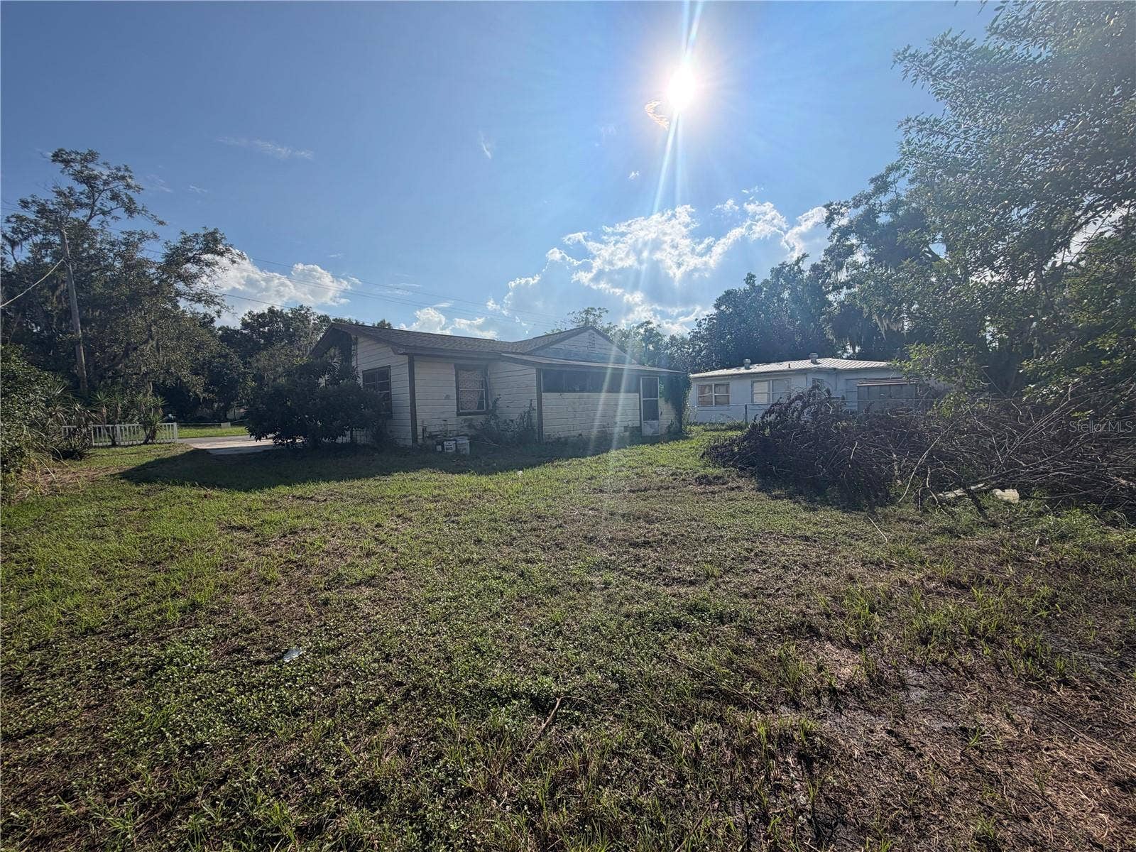 1104 E WARREN STREET, Plant City, FL 33563 1104 E WARREN STREET, Plant City, FL 33563