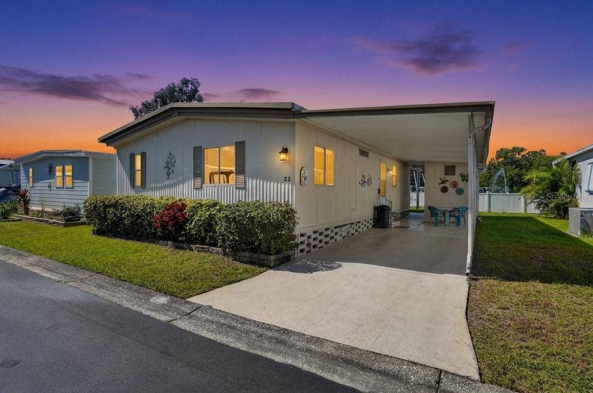 7777 46TH AVENUE N, #22, St Petersburg, FL 33709